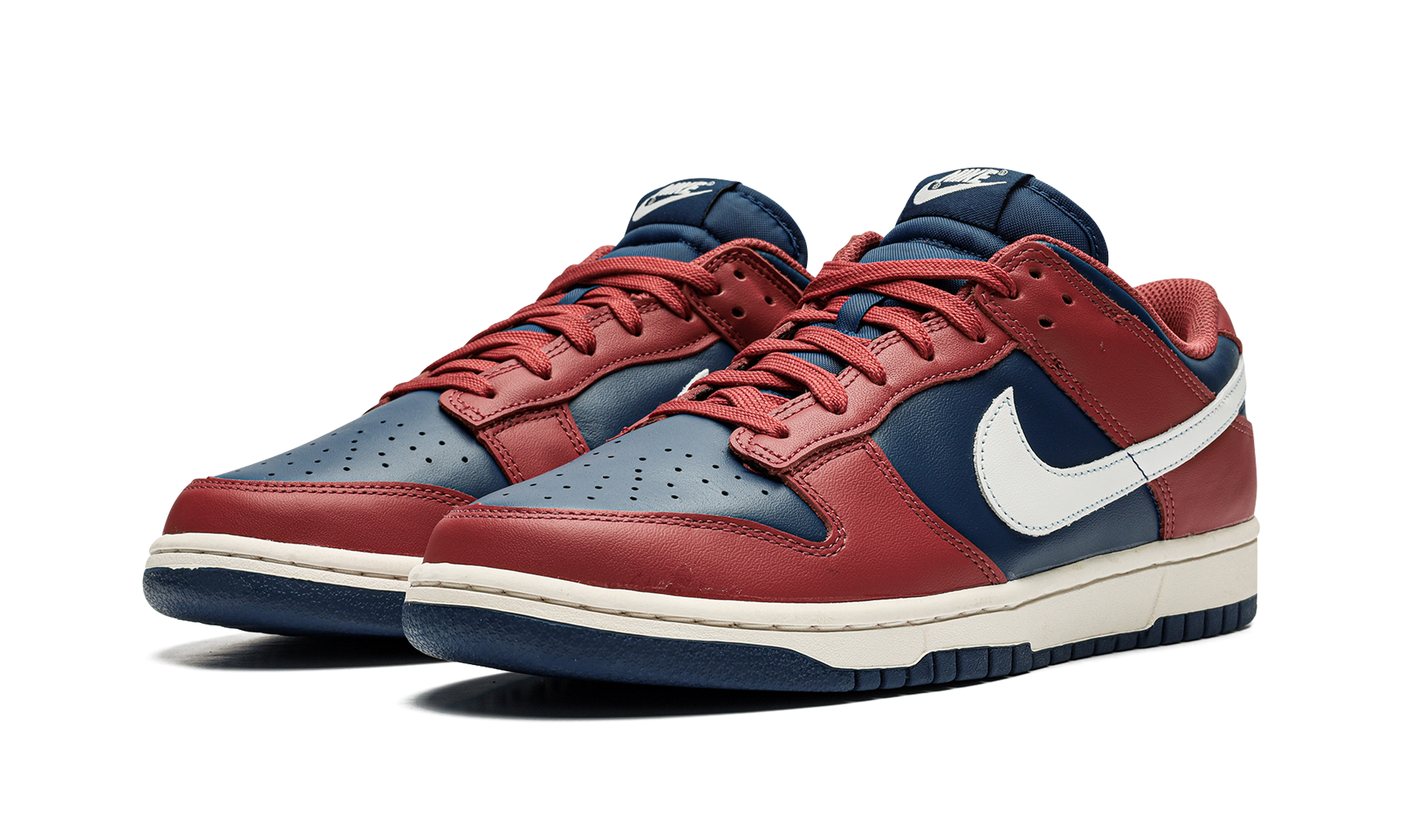 nike dunk low retro canyon rust women s+DD1503-602+diagnol left view