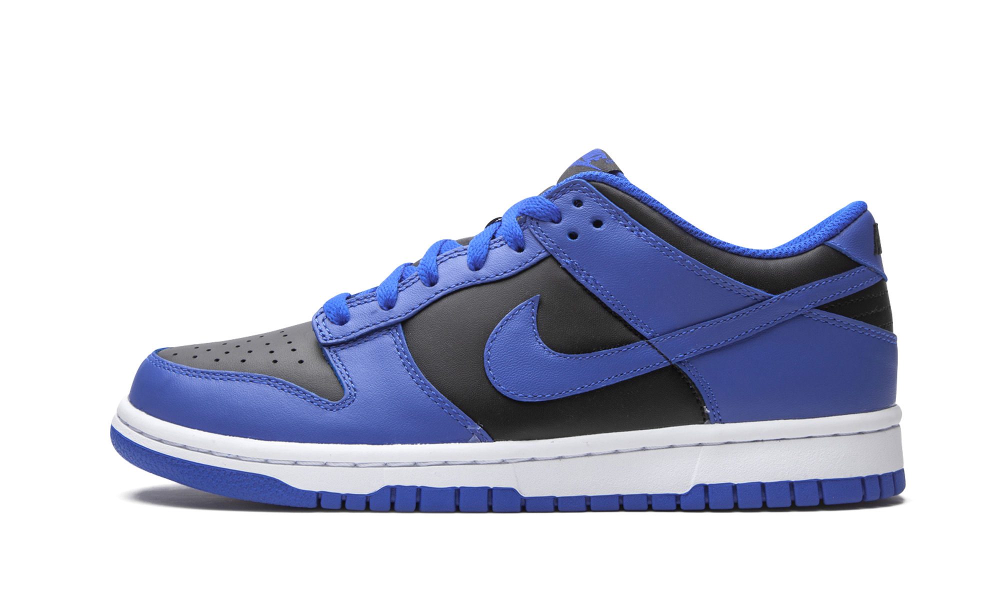 nike dunk low retro hyper cobalt gs+CW1590-001+diagnol right view 1
