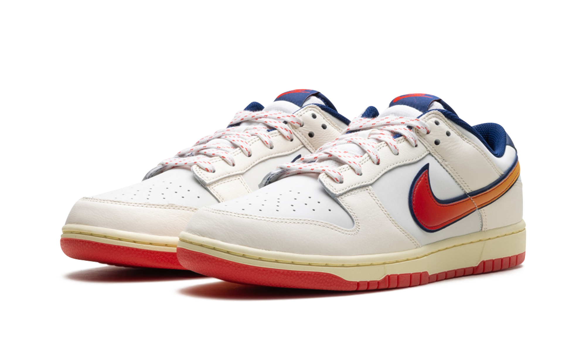 nike dunk low retro lettering+HV5749-110+diagnol left view