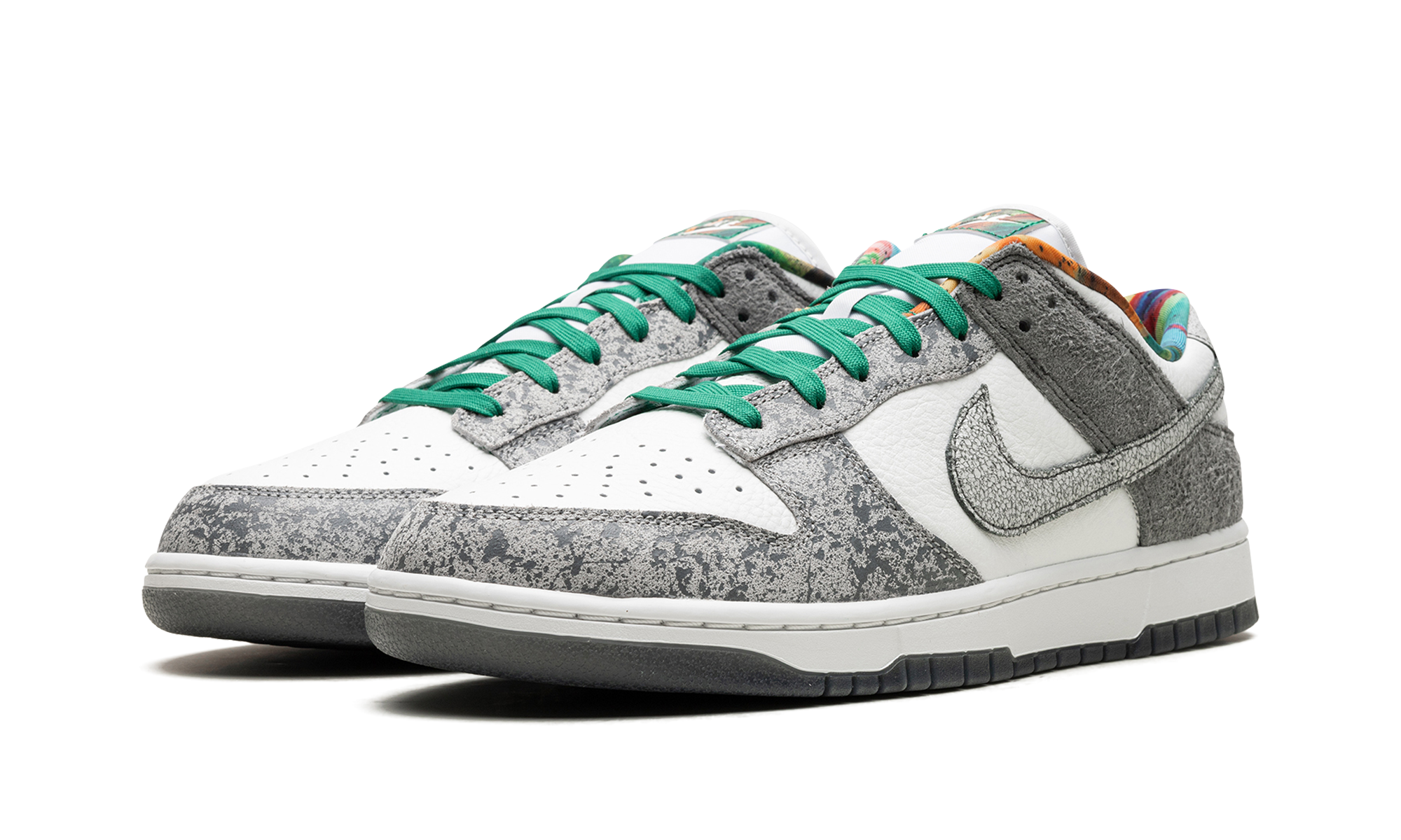 nike dunk low retro premium philly+HF4840-068+diagnol left view