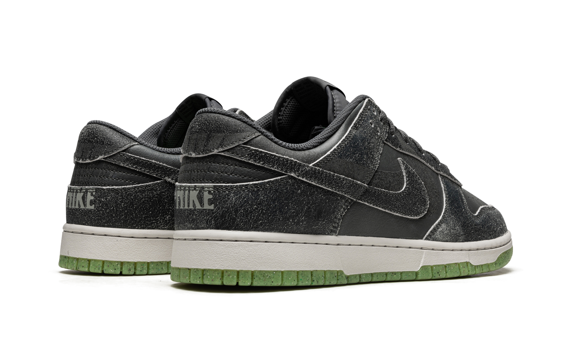nike dunk low retro prm halloween 2022+DQ7681-001+diagnol right behind view