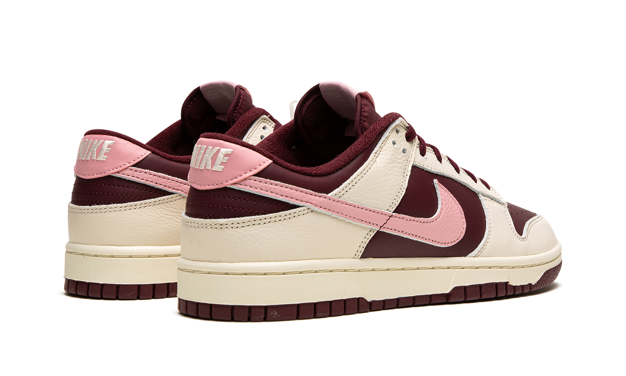 nike dunk low retro prm valentine s day 2023+DR9705-100+diagnol right behind view