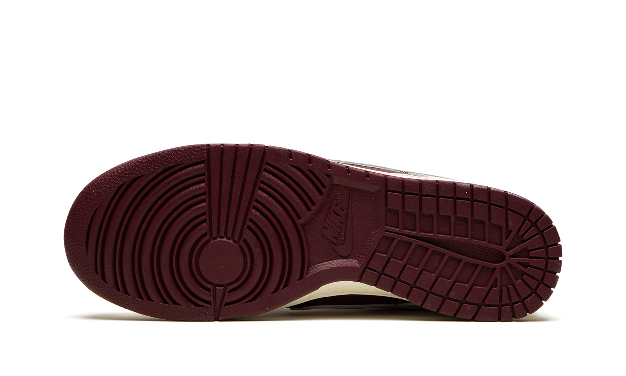 nike dunk low retro prm valentine s day 2023+DR9705-100+bottom view