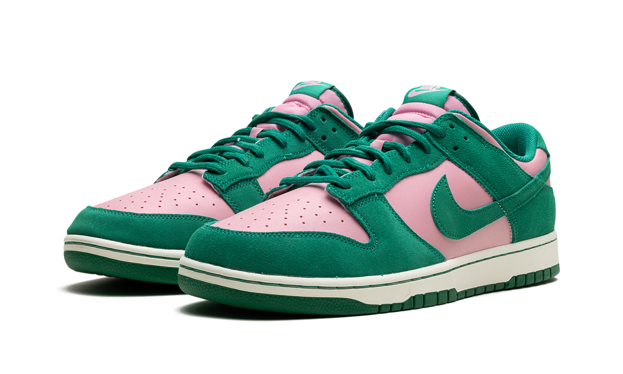 nike dunk low retro se medium soft pink malachite+FZ0549-600+diagnol left view