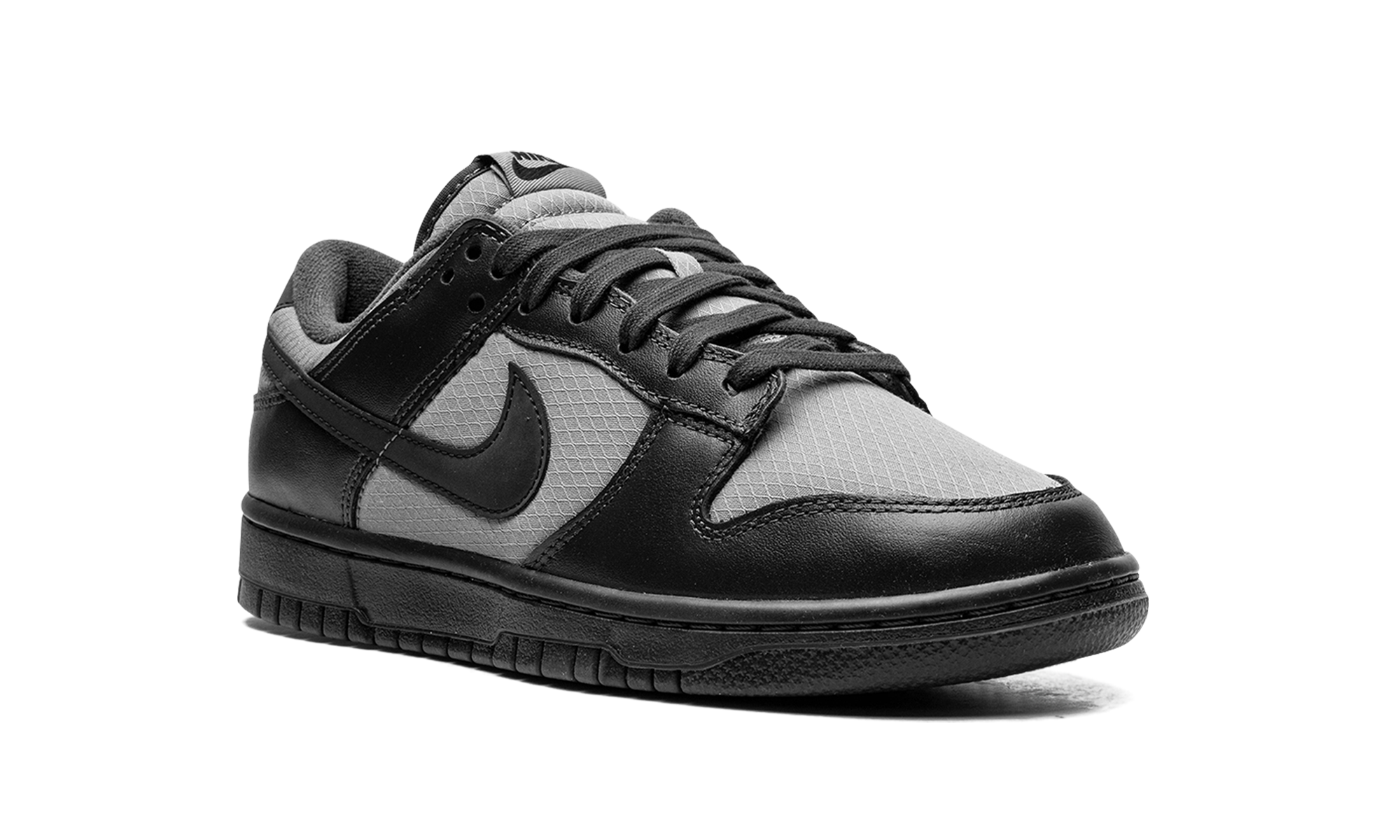 nike dunk low retro se off noir smoke grey+FZ3052-001+diagnol right view