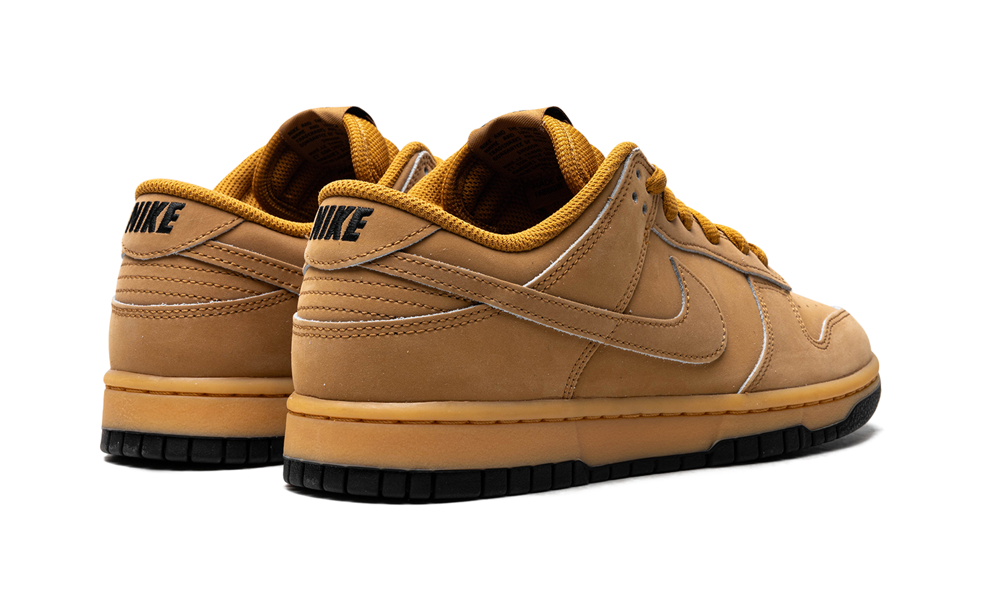 nike dunk low retro se wheat gum+HQ1932-700+diagnol right behind view