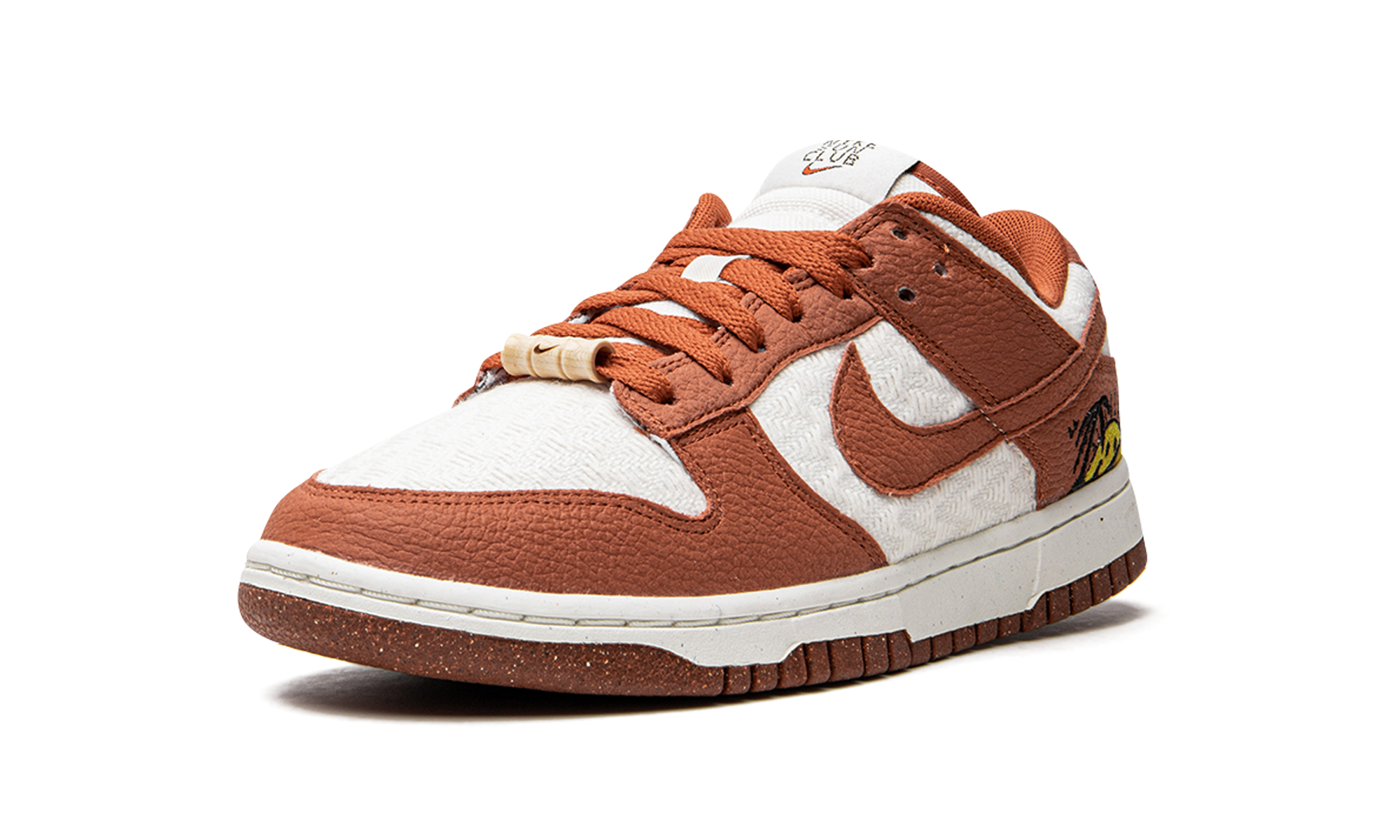 nike dunk low retro sun club burn sunrise women s+DR5475-100+left diagnol single view