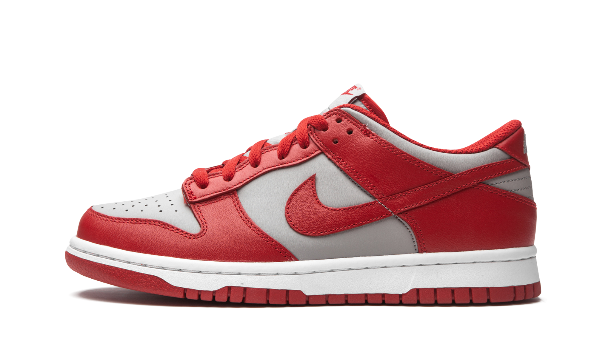 nike dunk low retro unlv gs 2021+CW1590-002+diagnol right view 1