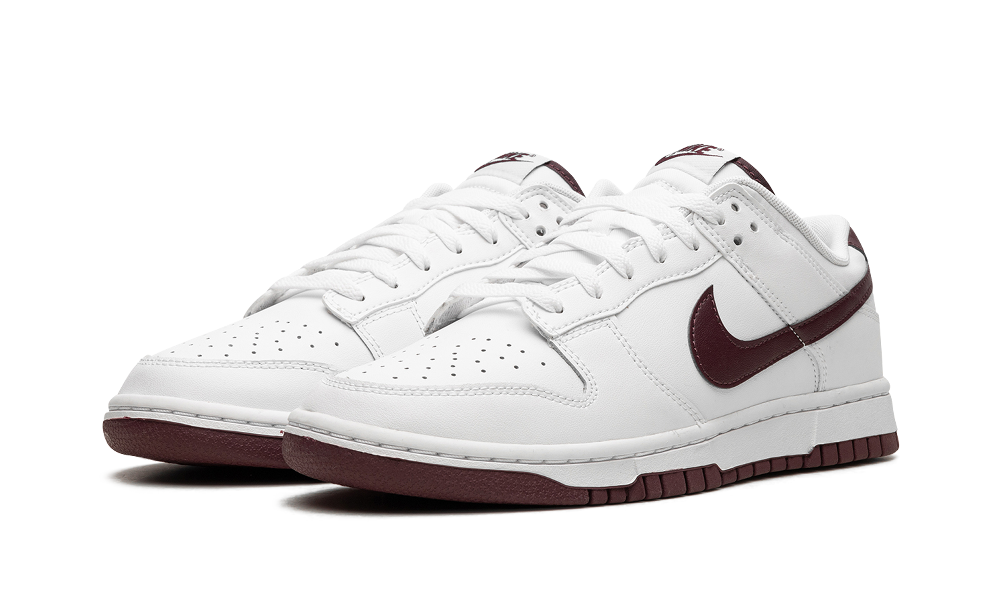 nike dunk low retro white night maroon+DV0831-102+diagnol left view