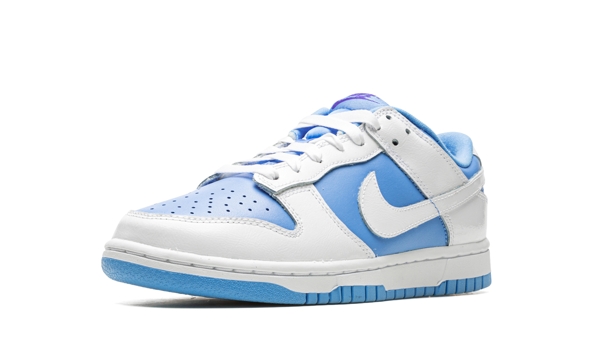 nike dunk low reverse unc women s+DJ9955-101+left diagnol single view