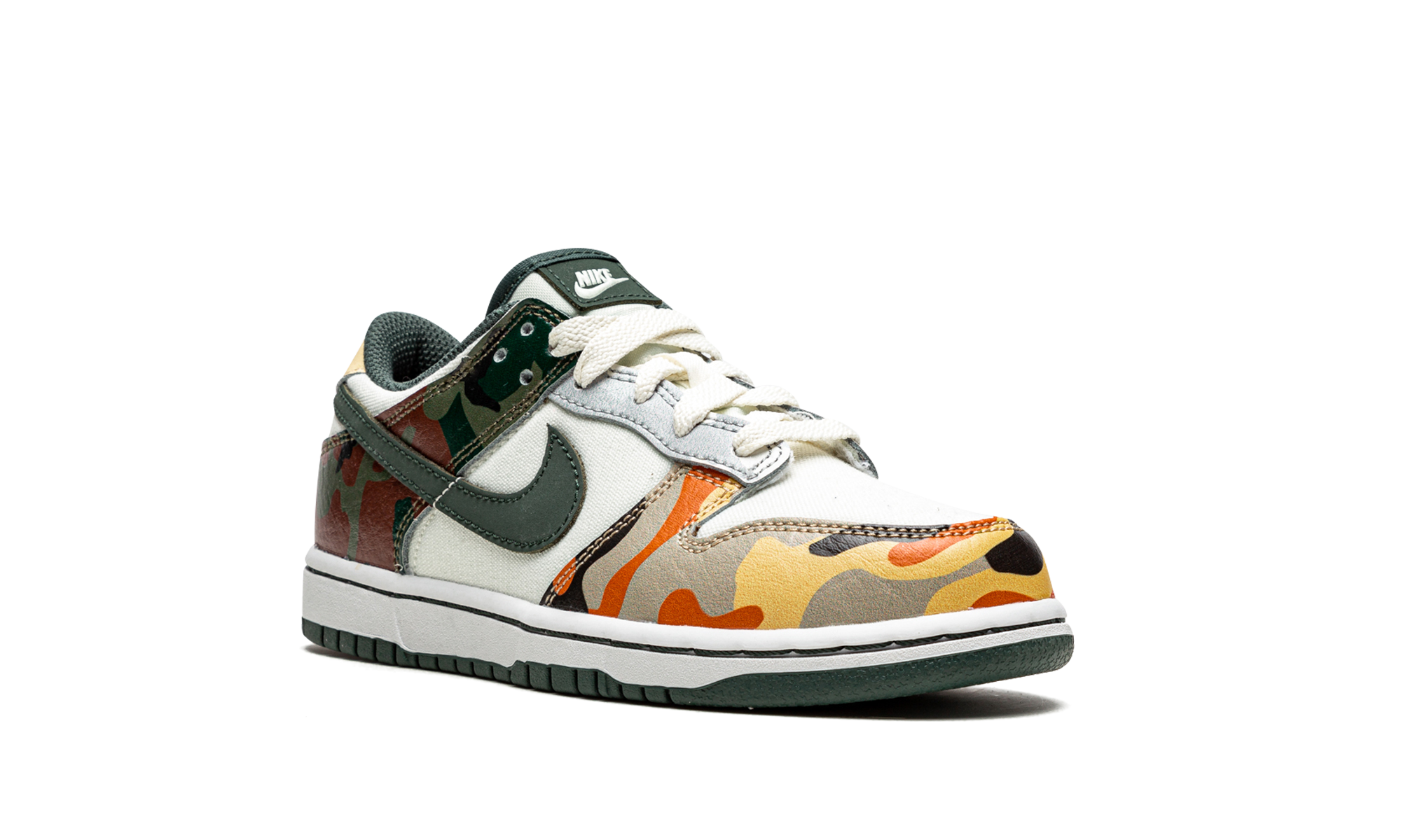 nike dunk low sail multi camo ps+DB1900-100+diagnol right view