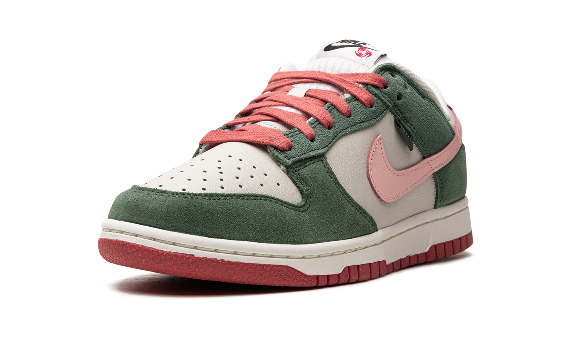 nike dunk low se all petals united fir green women s+FN8923-061+left diagnol single view