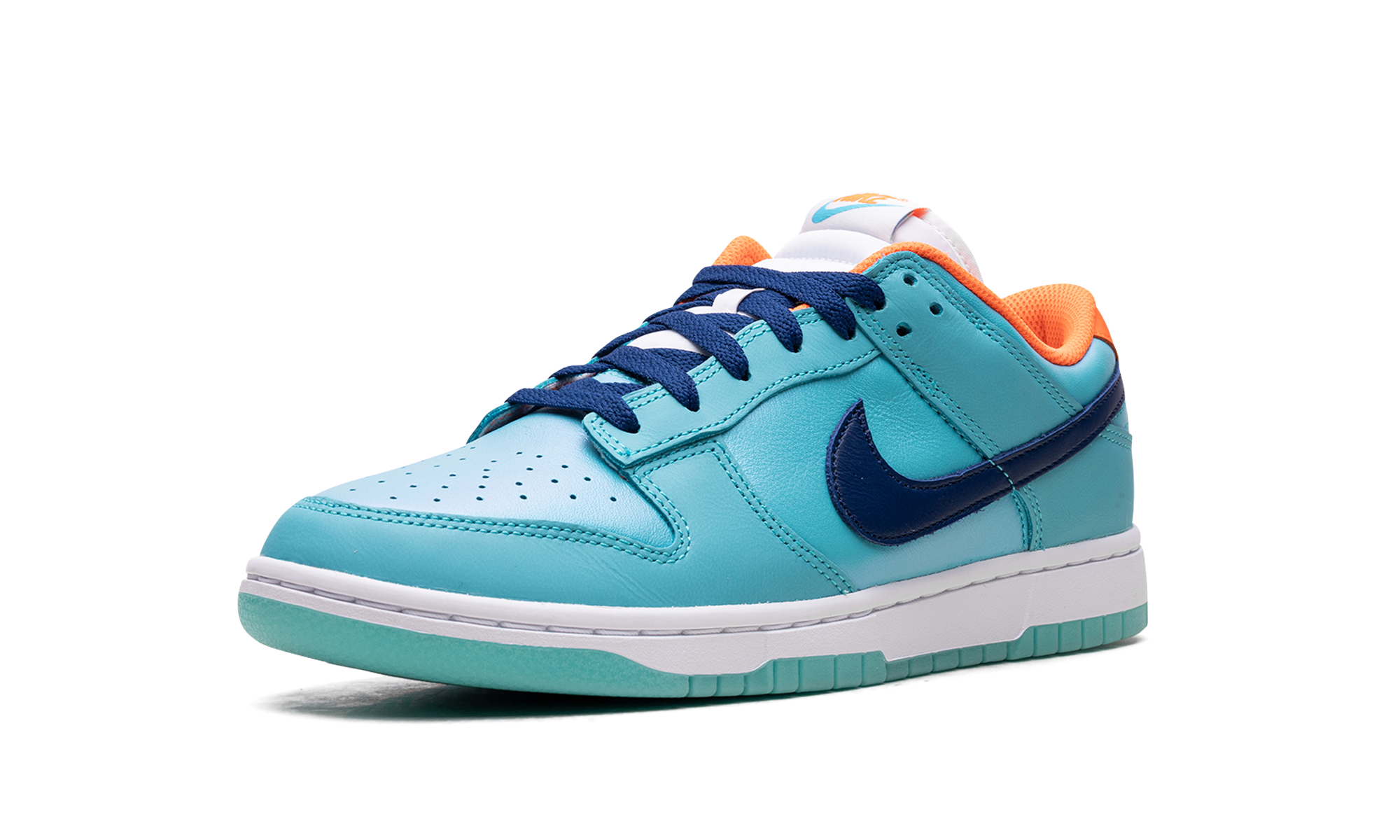 nike dunk low se baltic blue total orange+HQ1538-416+left diagnol single view