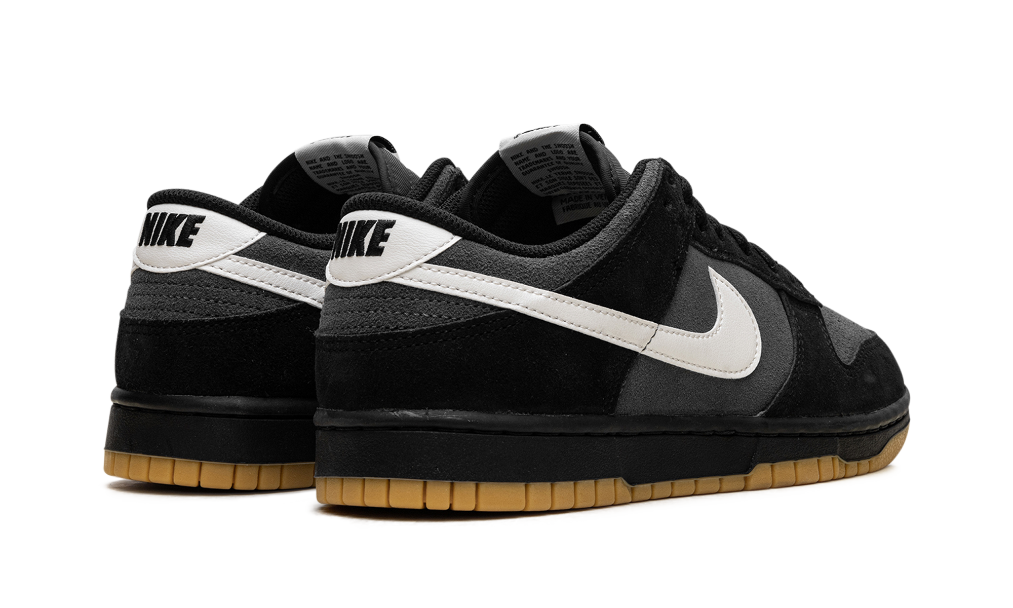 nike dunk low se black grey gum+HQ1931-001+diagnol right behind view