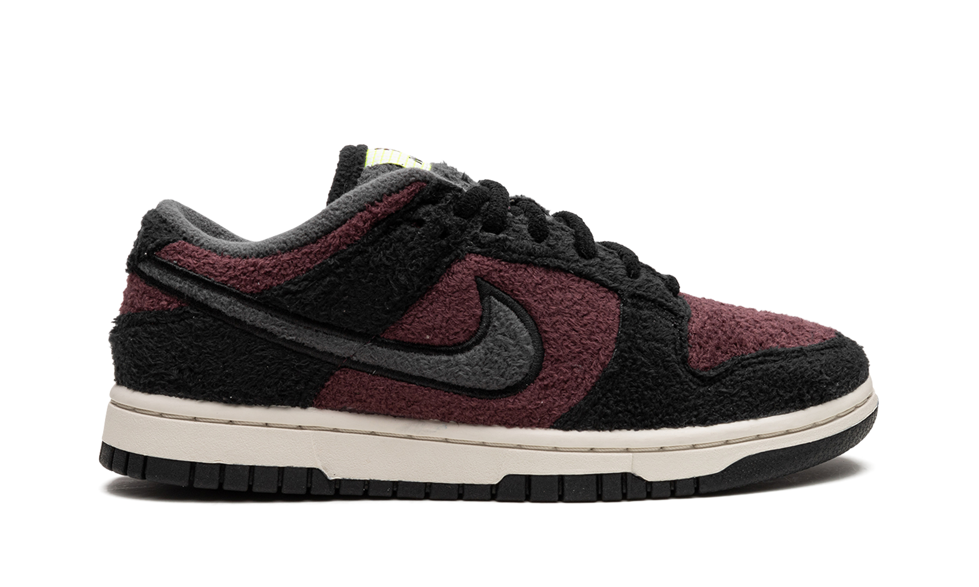 nike dunk low se fleece pack burgundy crush women s+DQ7579-600+right view