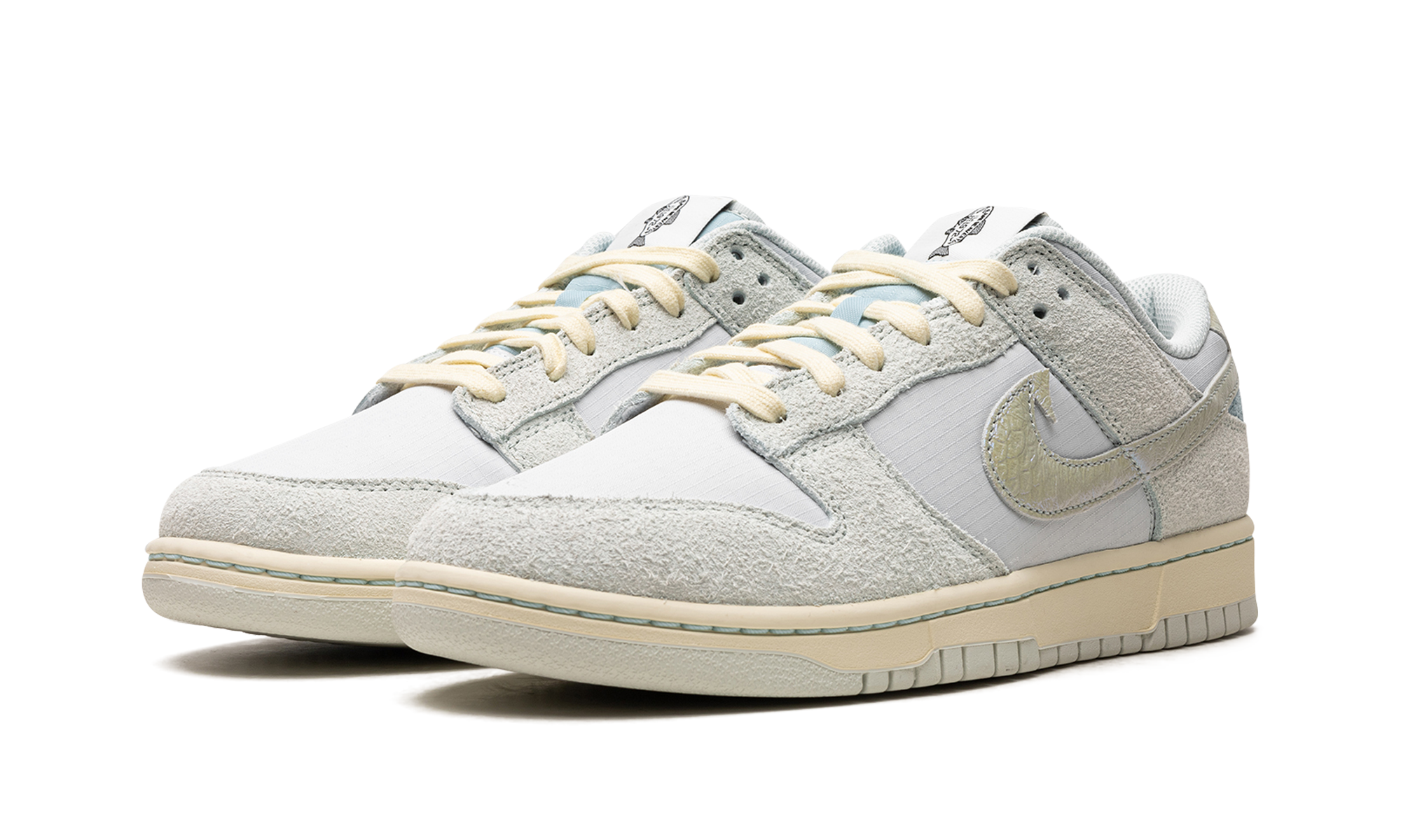 nike dunk low se gone fishing chinook salmon+DV7210-001+diagnol left view