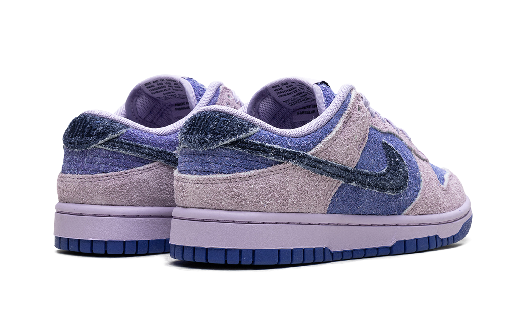 nike dunk low se hydrangeas women s+HQ3431-515+diagnol right behind view