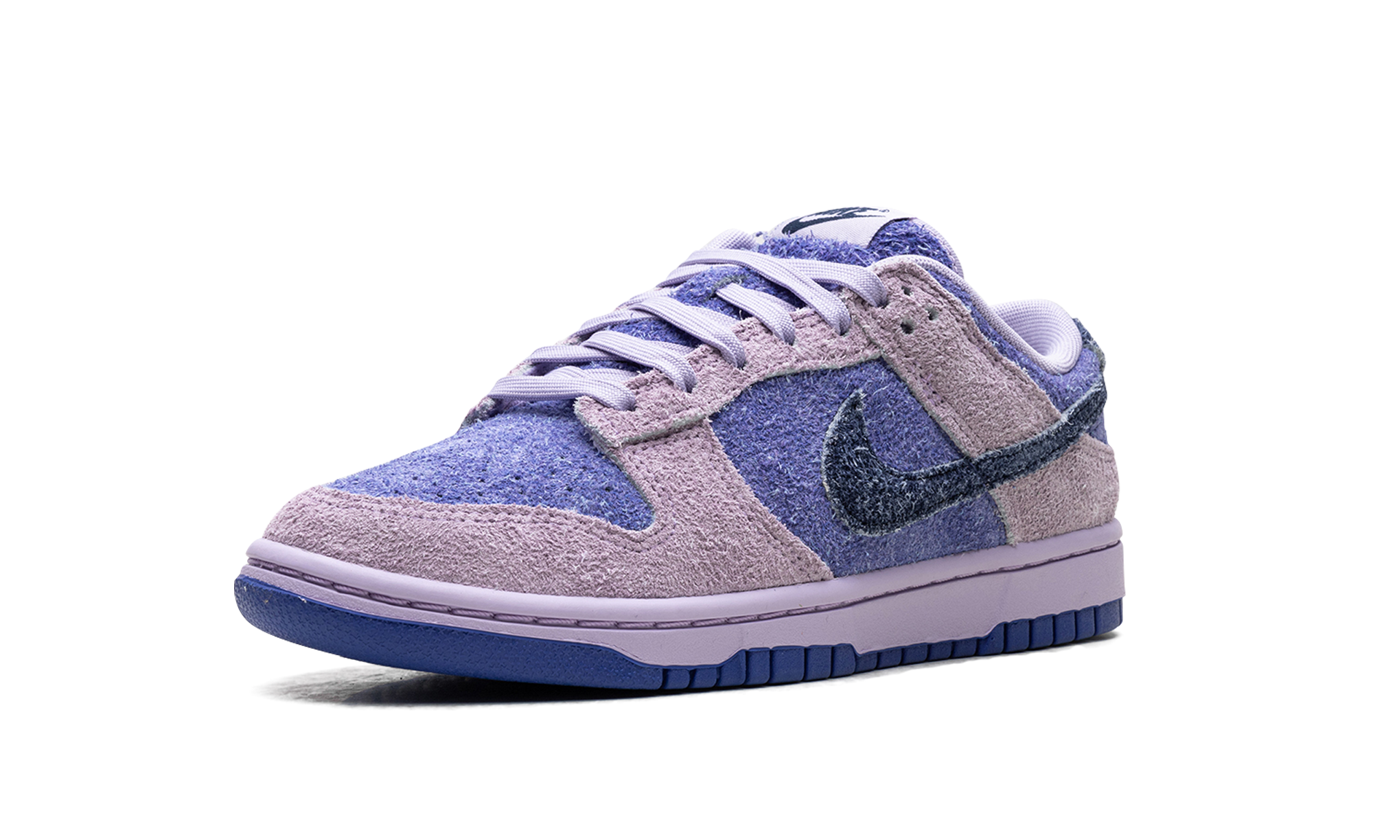 nike dunk low se hydrangeas women s+HQ3431-515+left diagnol single view