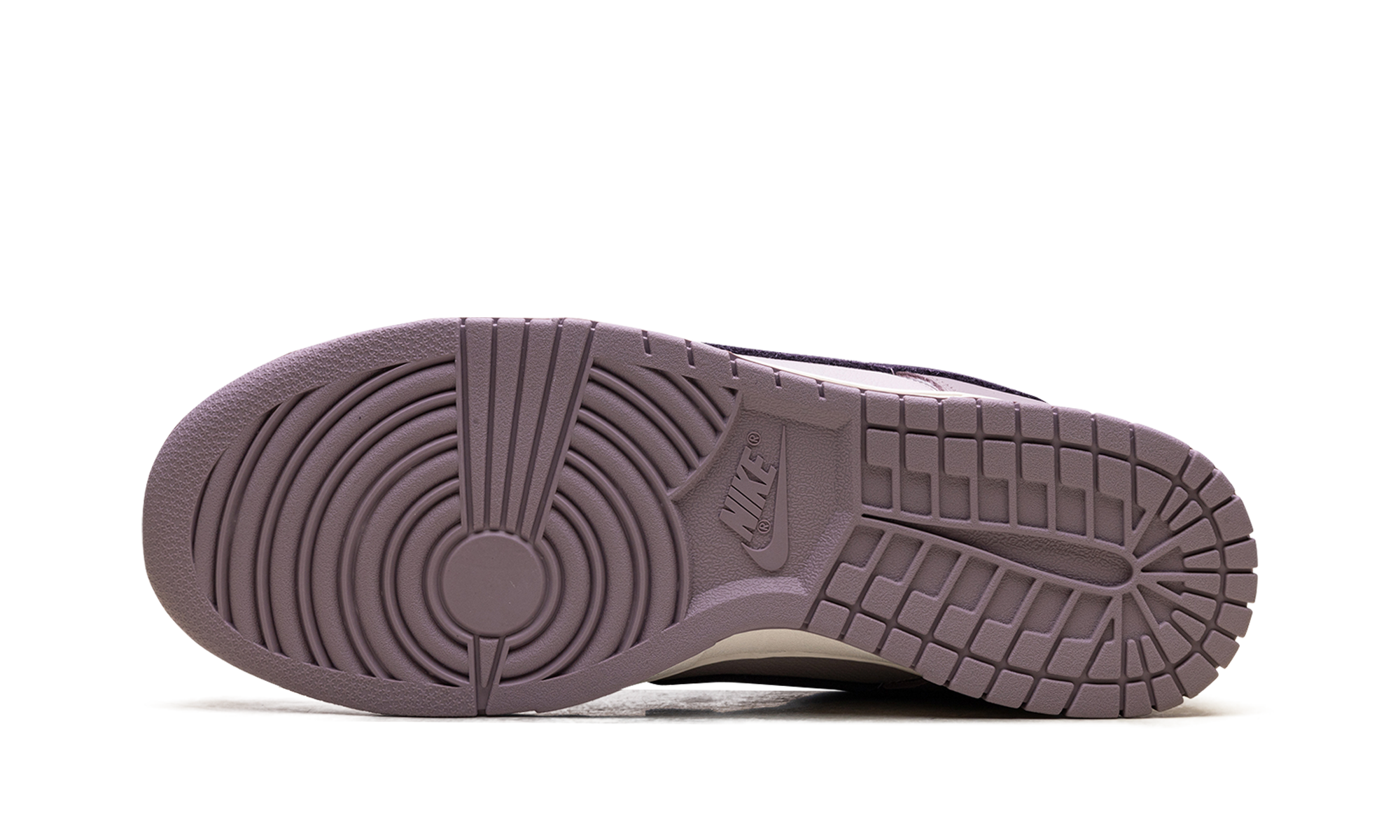 nike dunk low se light violet ore+HQ3642-202+bottom view