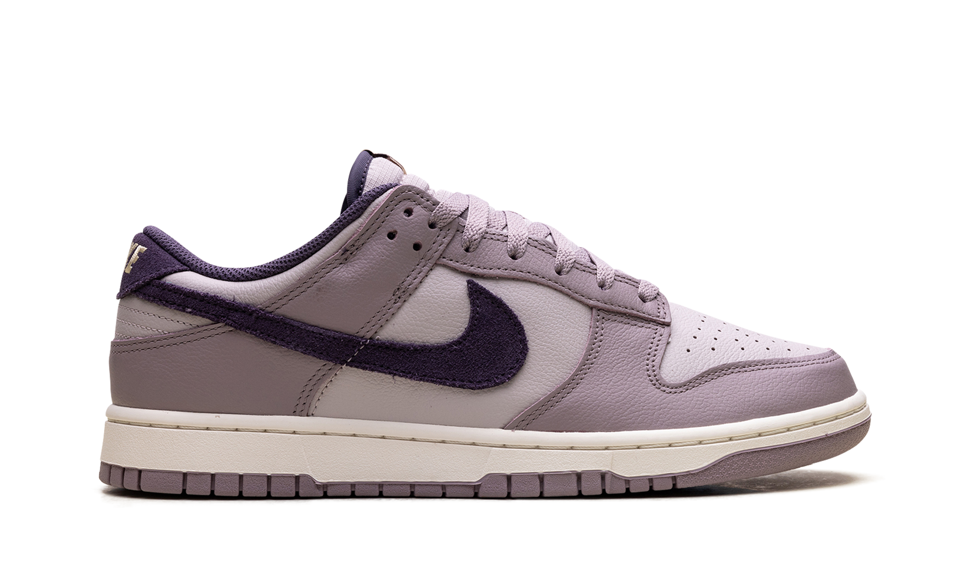 nike dunk low se light violet ore+HQ3642-202+right view