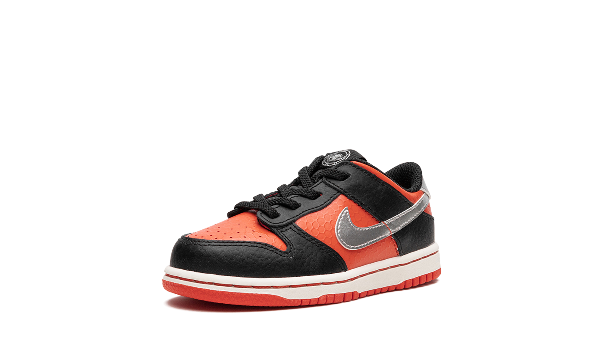 nike dunk low se martian td+DV1987-001+left diagnol single view