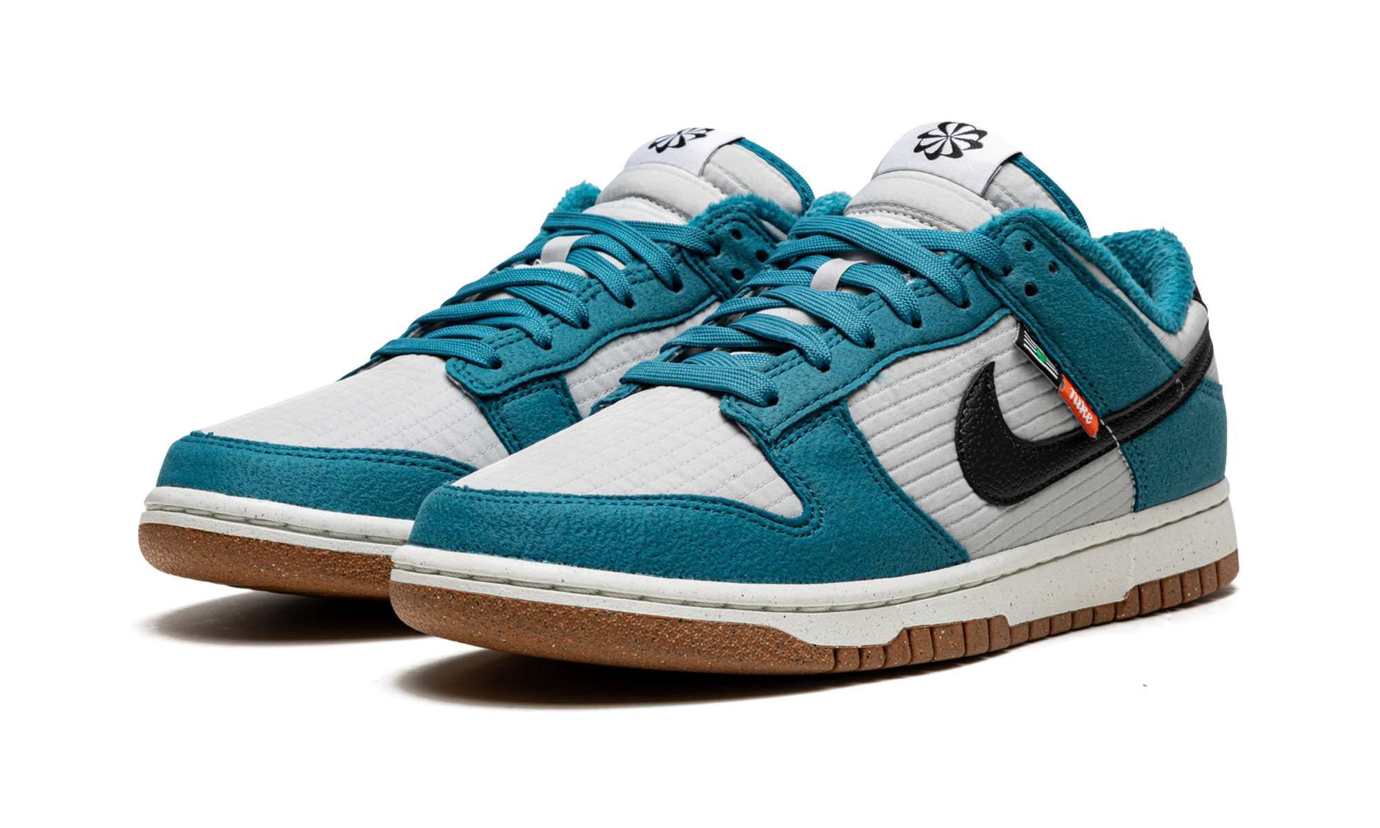 nike dunk low se next nature rift blue+DD3358-400+diagnol left view
