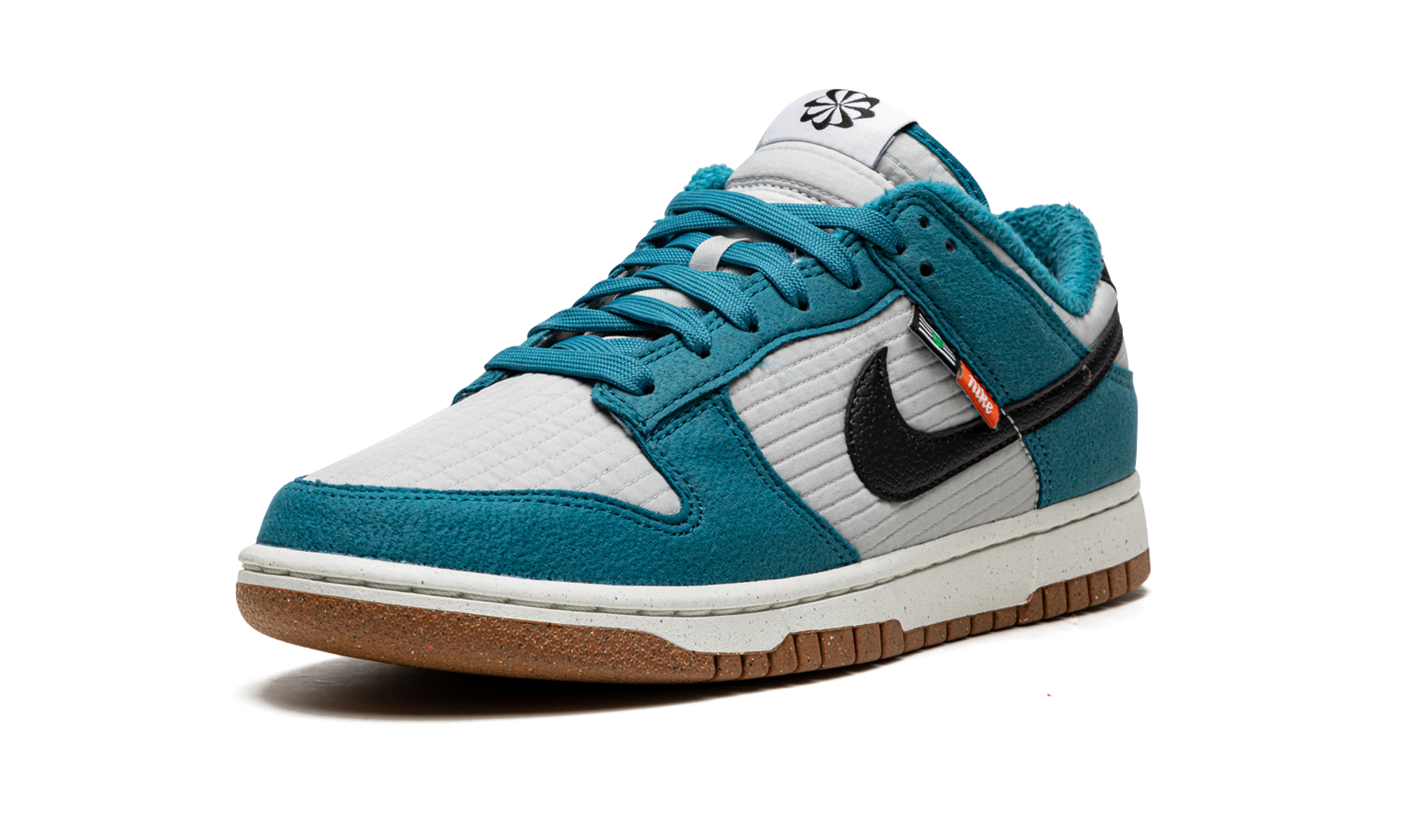 nike dunk low se next nature rift blue+DD3358-400+left diagnol single view