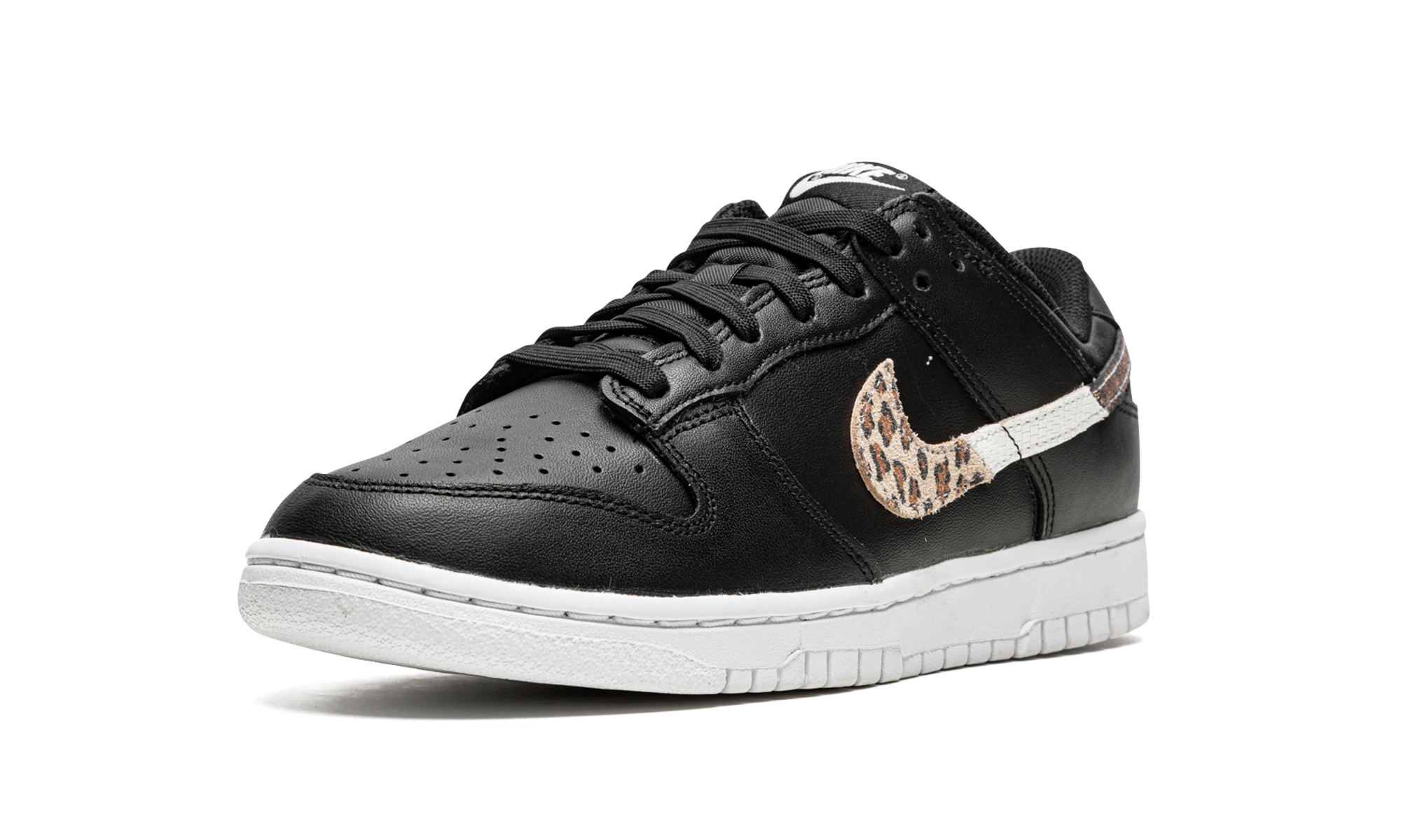 nike dunk low se primal black women s+DD7099-001+left diagnol single view