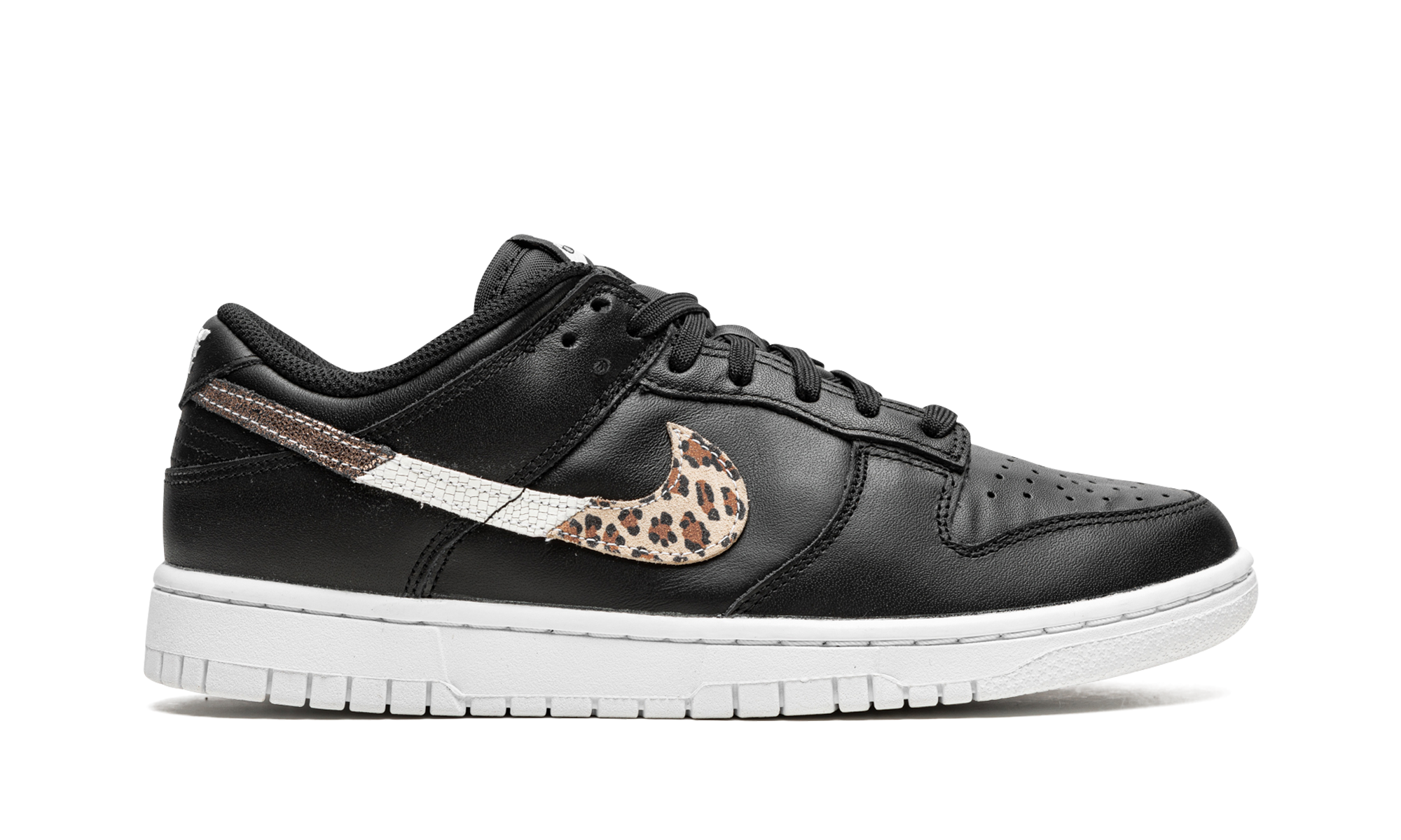 nike dunk low se primal black women s+DD7099-001+right view
