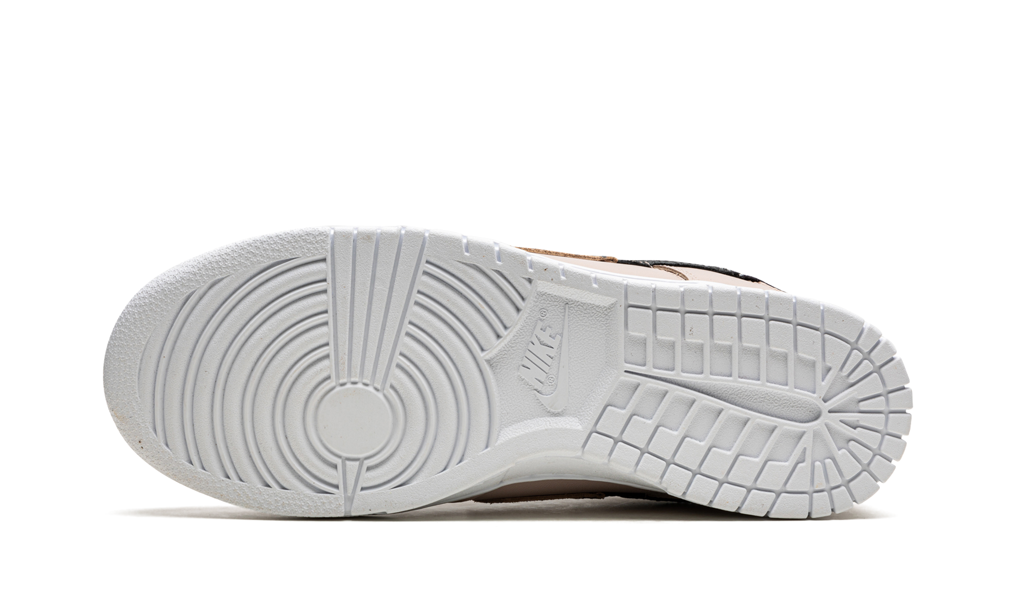 nike dunk low se primal pink women s+DD7099-200+bottom view