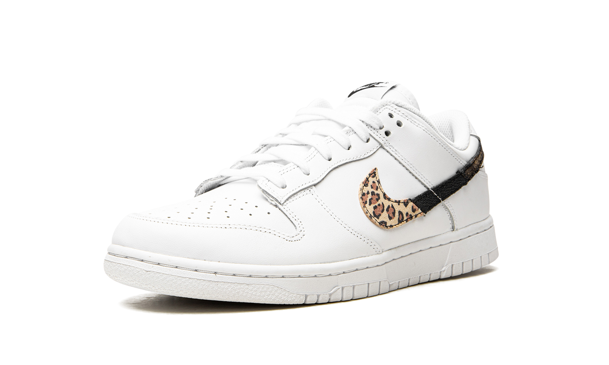 nike dunk low se primal white women s+DD7099-100+left diagnol single view