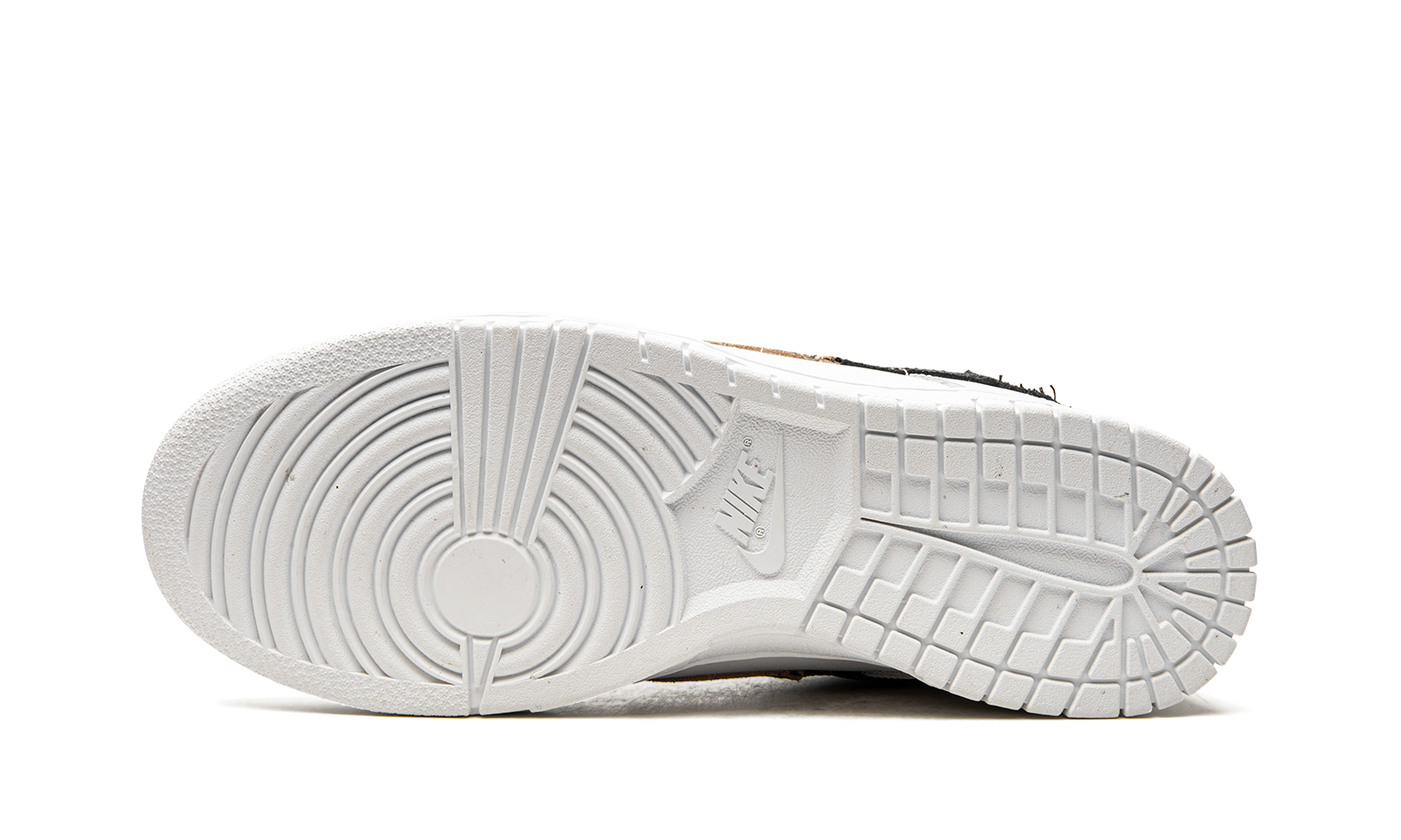 nike dunk low se primal white women s+DD7099-100+bottom view