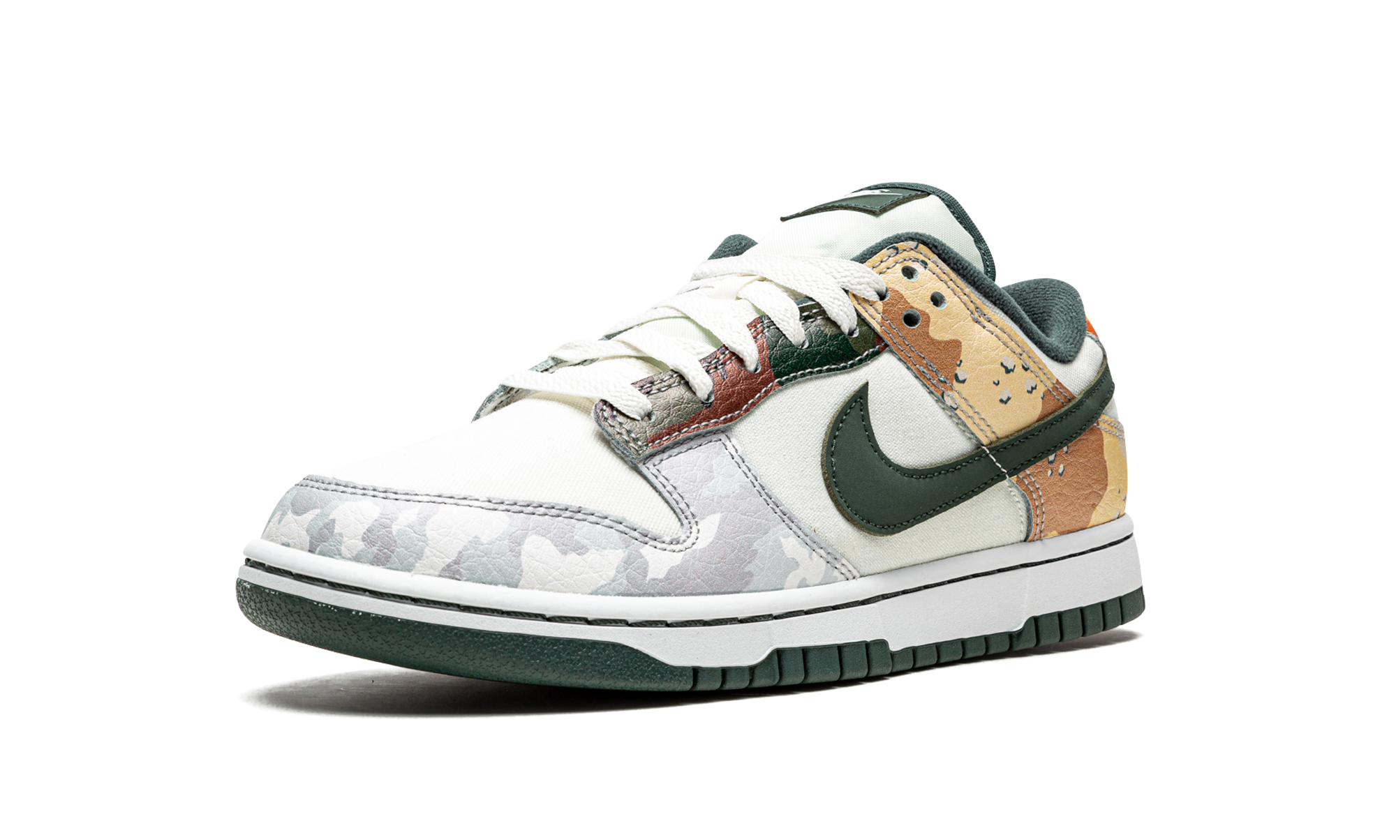 nike dunk low se sail multi camo+DH0957-100+left diagnol single view