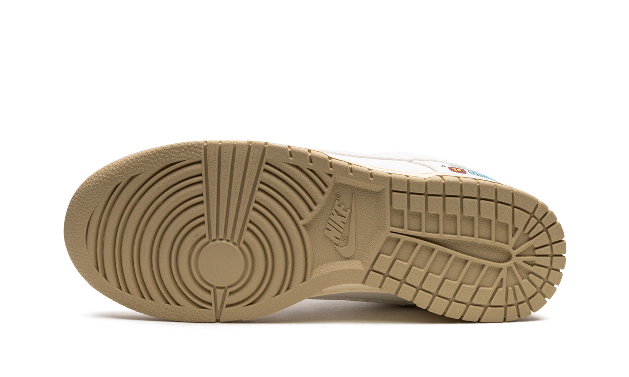nike dunk low se the future is equal women s+FD0868-133+bottom view