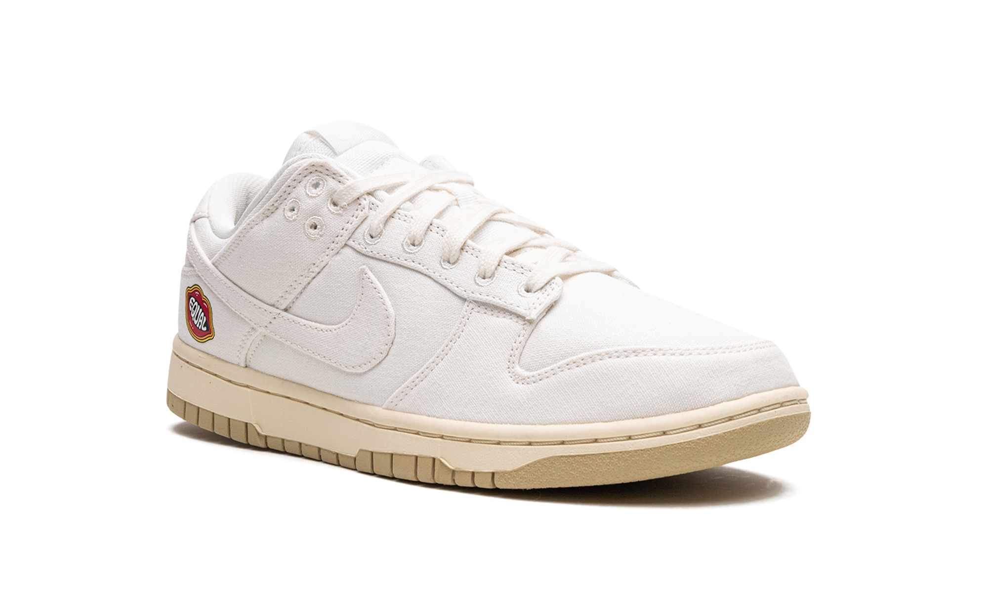 nike dunk low se the future is equal women s+FD0868-133+diagnol right view