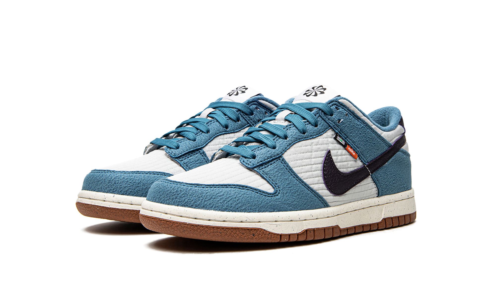 nike dunk low se toasty rift blue gs+DC9561-400+diagnol right behind view