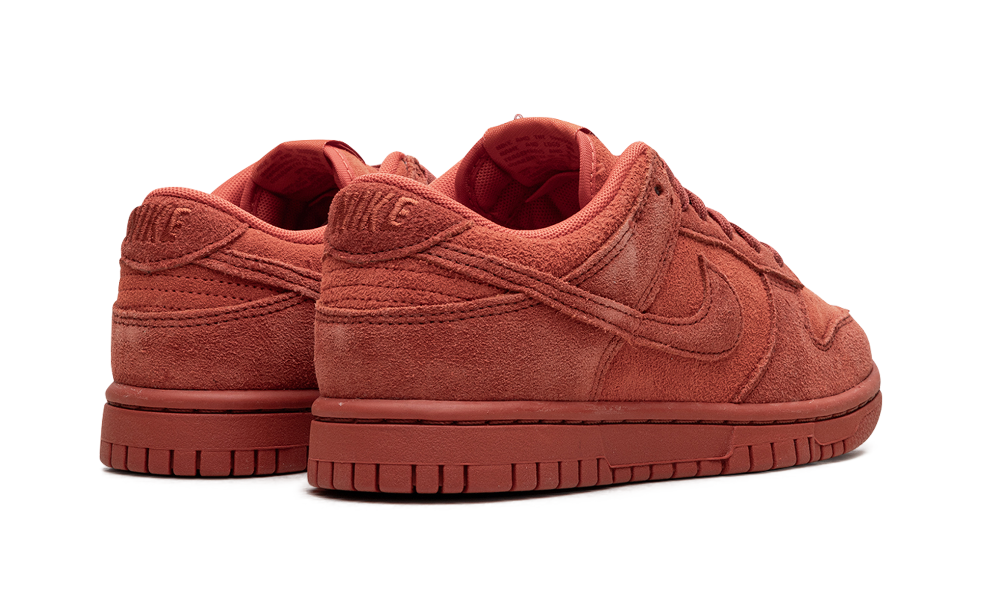 nike dunk low se valley of fire women s+HV5756-633+diagnol right behind view
