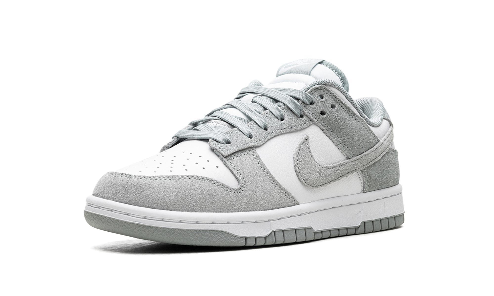 nike dunk low se white light pumice+FQ8249-101+left diagnol single view
