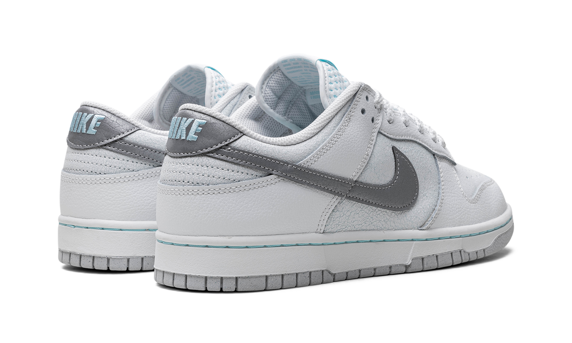 nike dunk low se winter storm+HQ3619-121+diagnol right behind view