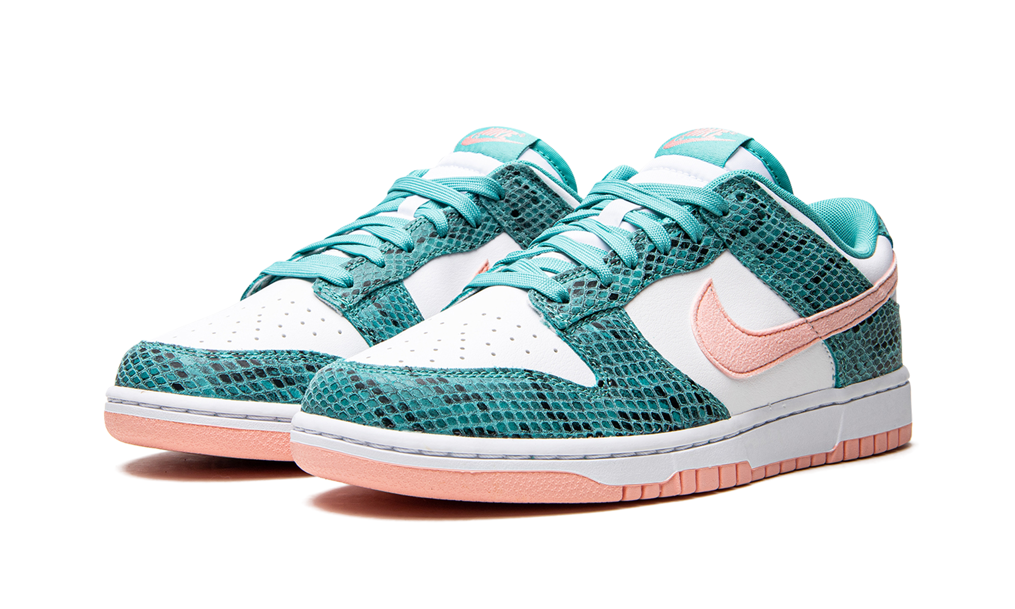 nike dunk low snakeskin washed teal bleached coral+DR8577-300+diagnol left view