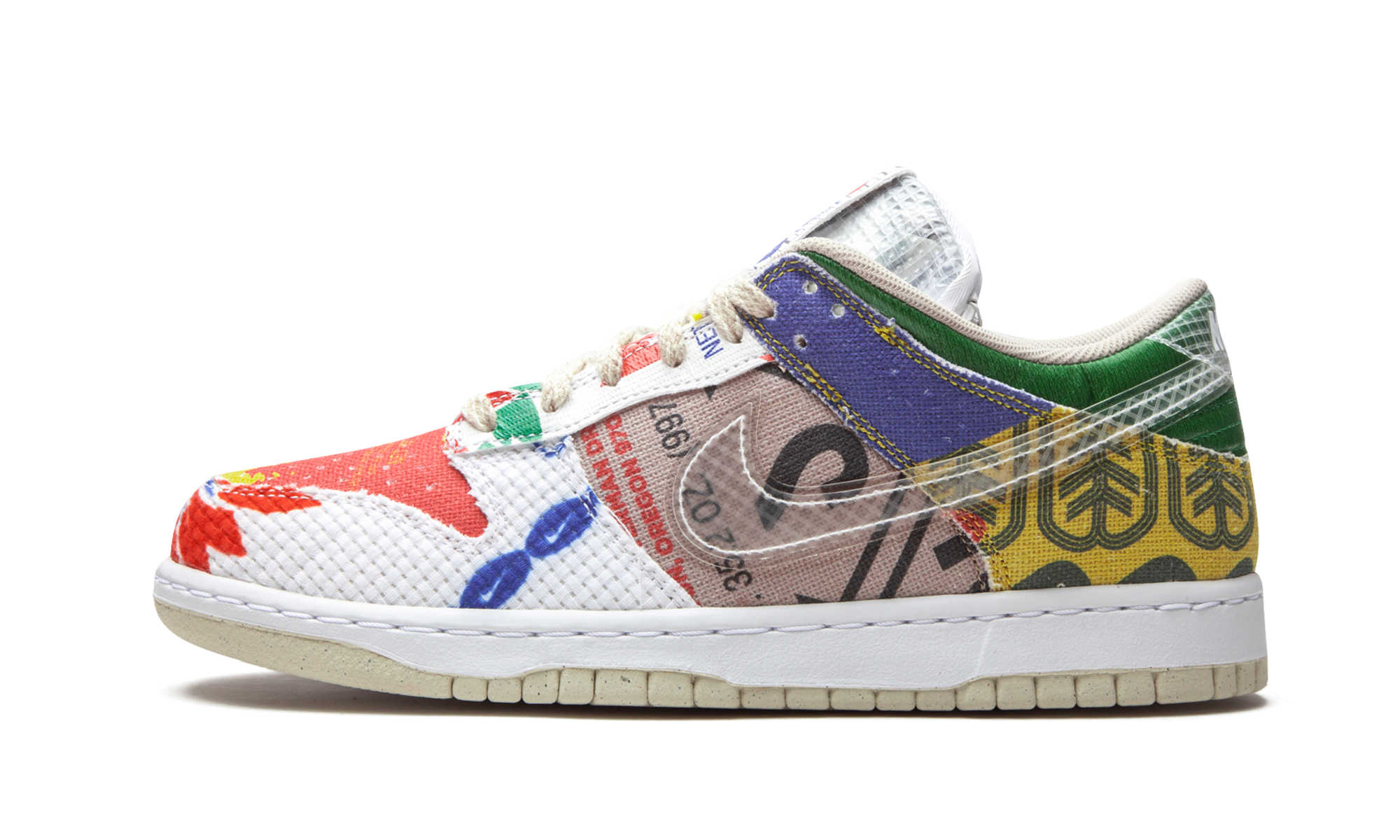 nike dunk low sp city market+DA6125-900+diagnol right view 2