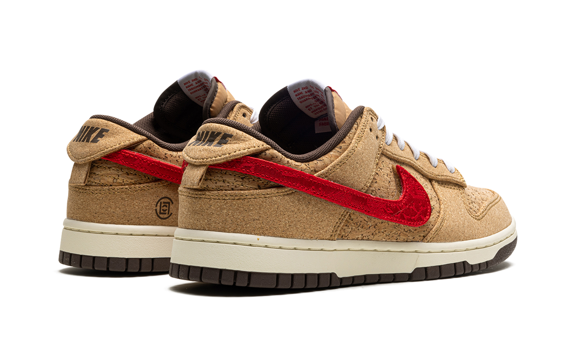nike dunk low sp clot cork+FN0317-121+diagnol right behind view