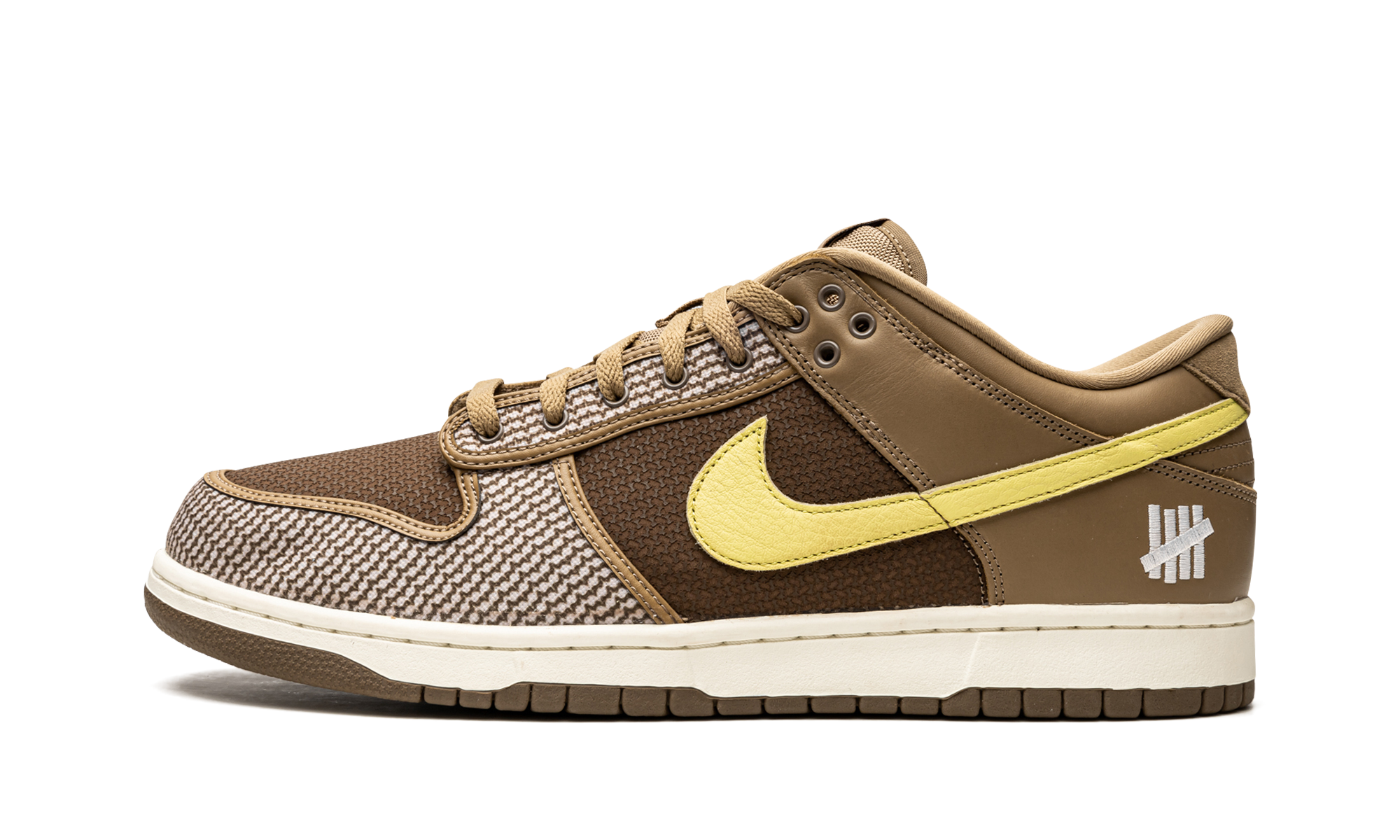 nike dunk low sp undefeated canteen dunk vs af1 pack+DH3061-200+diagnol right view 1