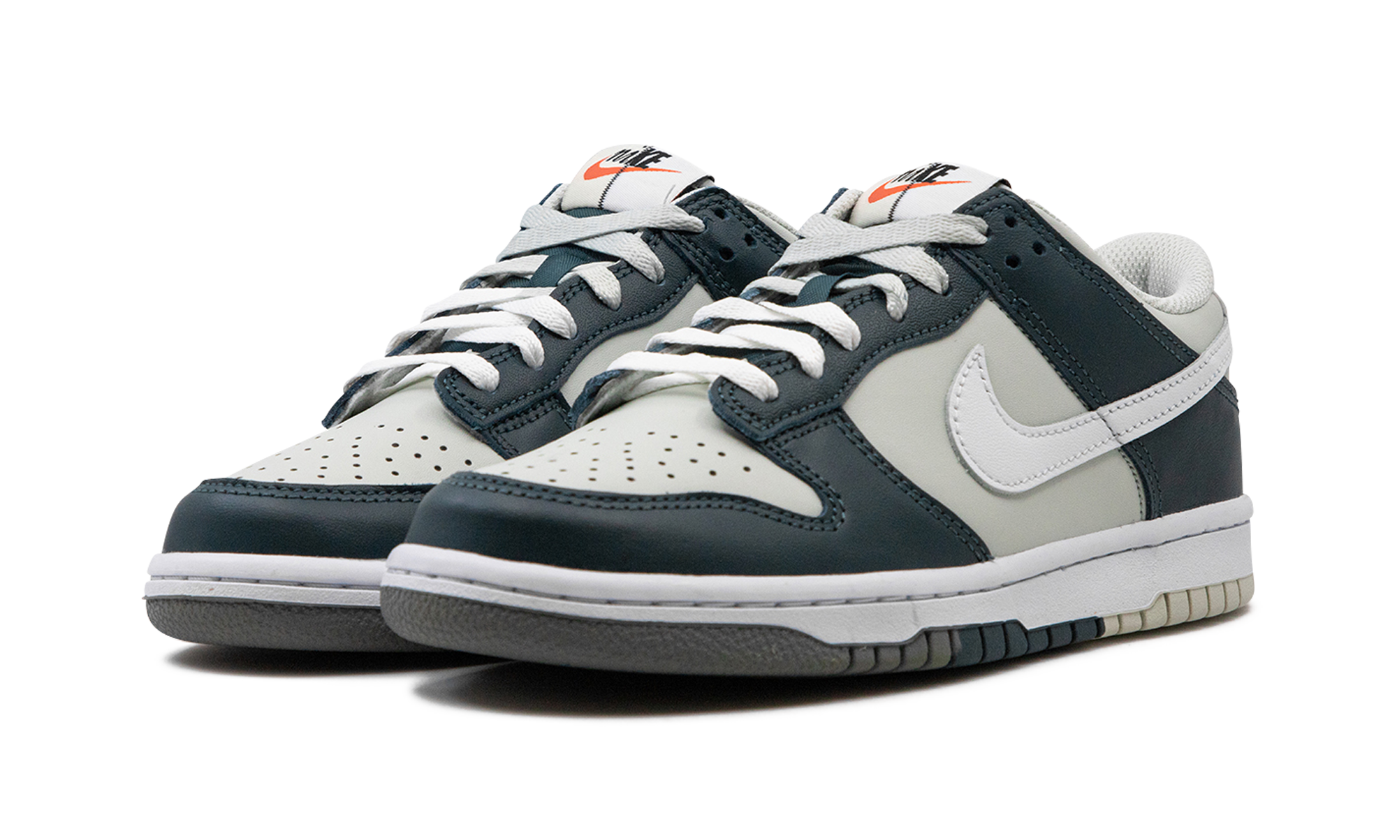 nike dunk low split deep jungle gs+FB9109-300+diagnol left view