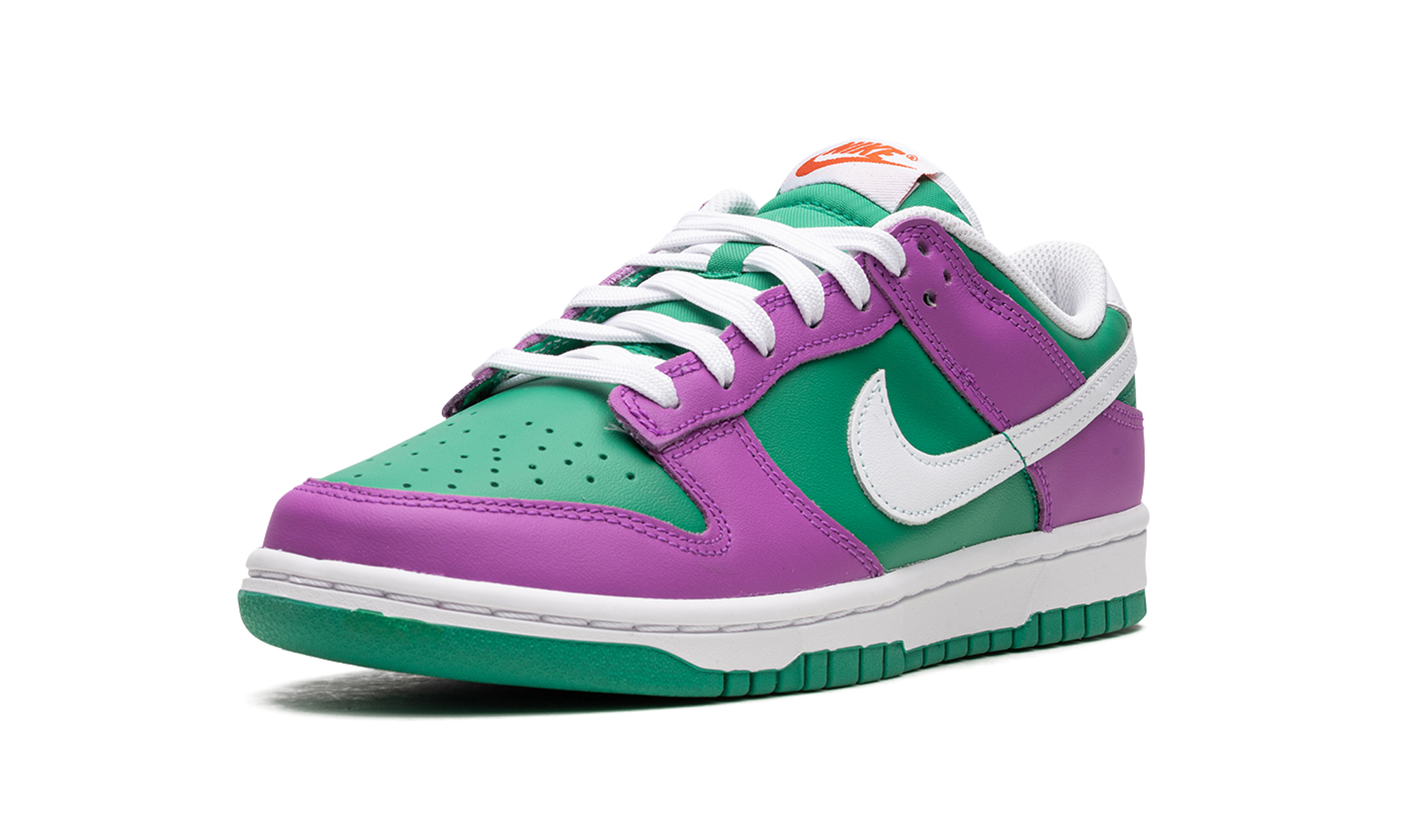 nike dunk low stadium green fuchsia women s+FD9924-311+left diagnol single view