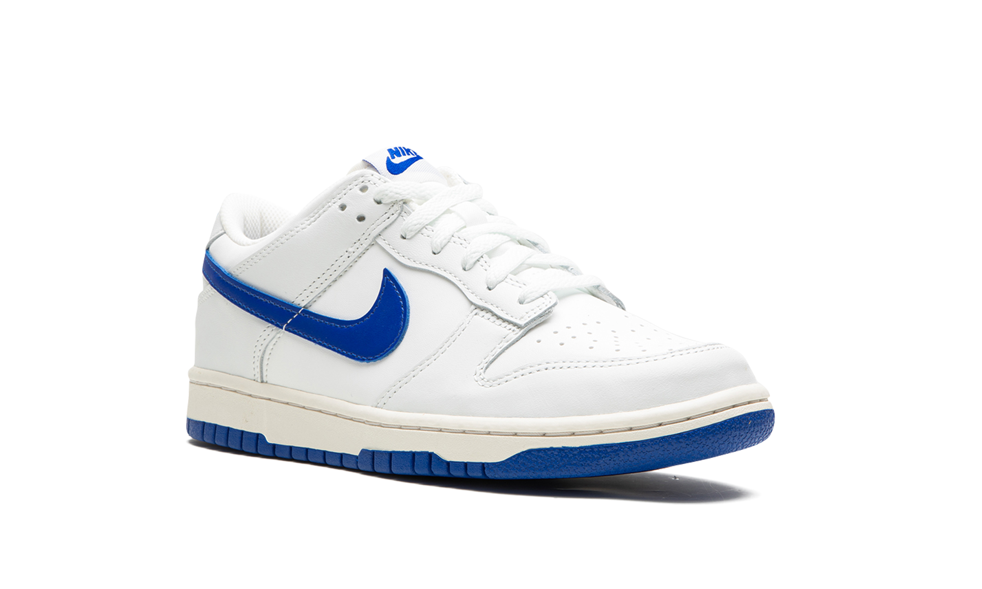 nike dunk low summit white hyper royal gs+DH9765-105+diagnol right view