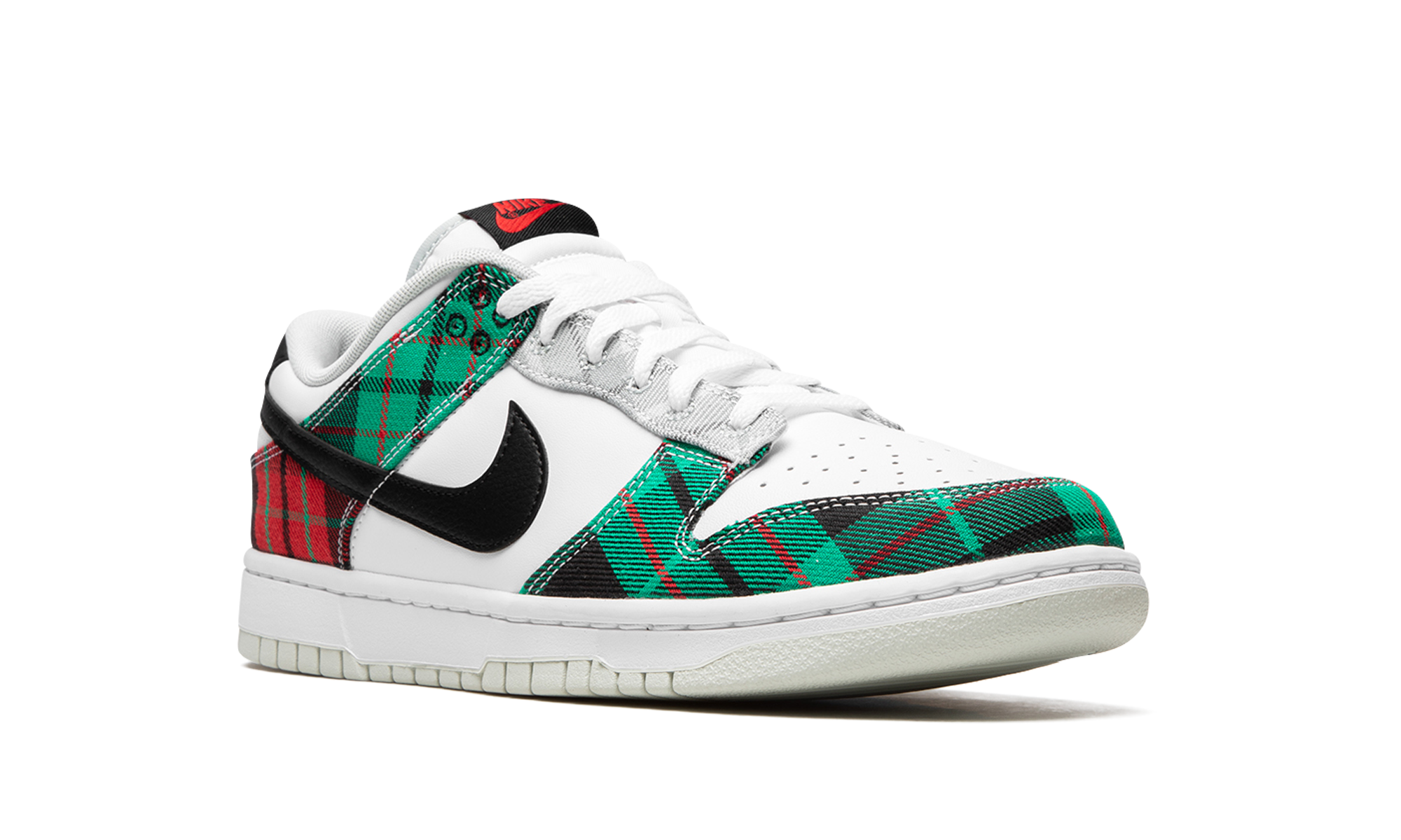 nike dunk low tartan plaid+DV0827-100+diagnol right view