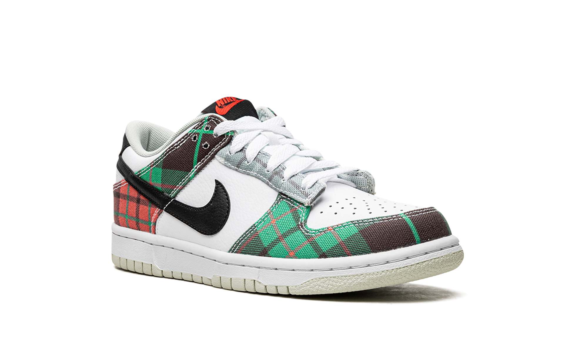 nike dunk low tartan plaid gs+DV8919-100+diagnol right view