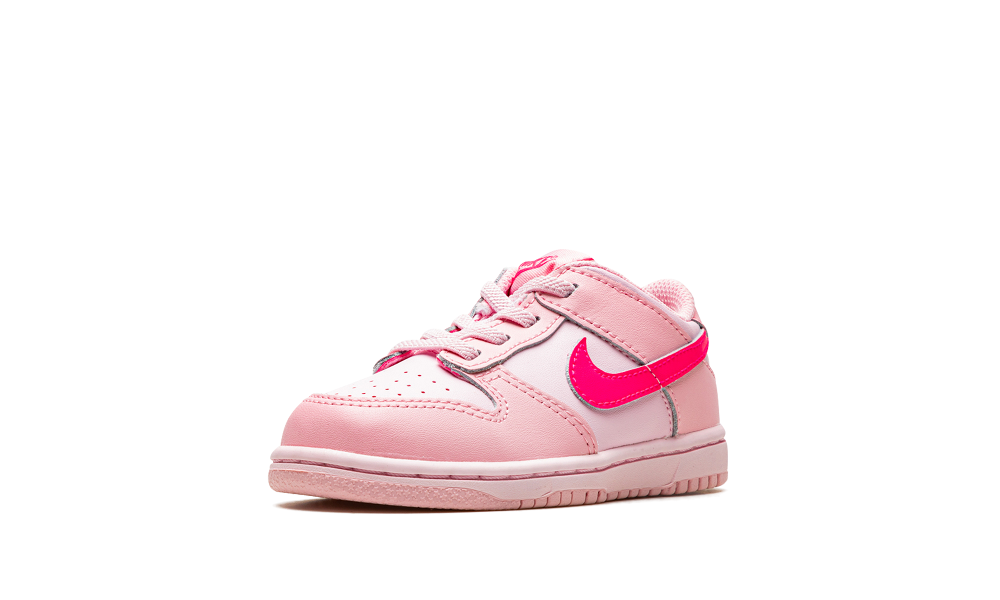 nike dunk low triple pink td+DH9761-600+left diagnol single view