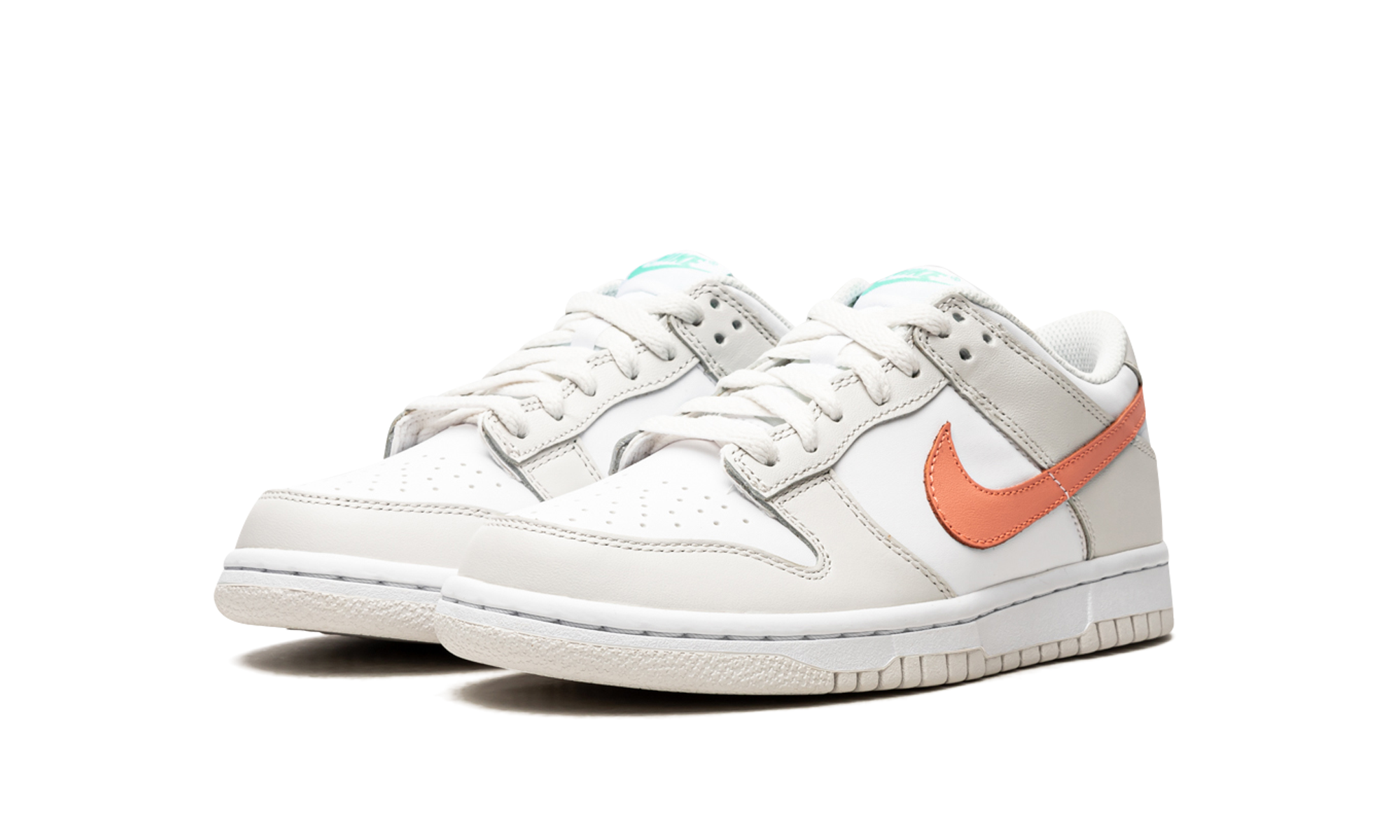 nike dunk low tropical twist gs+CW1590-101+diagnol left view